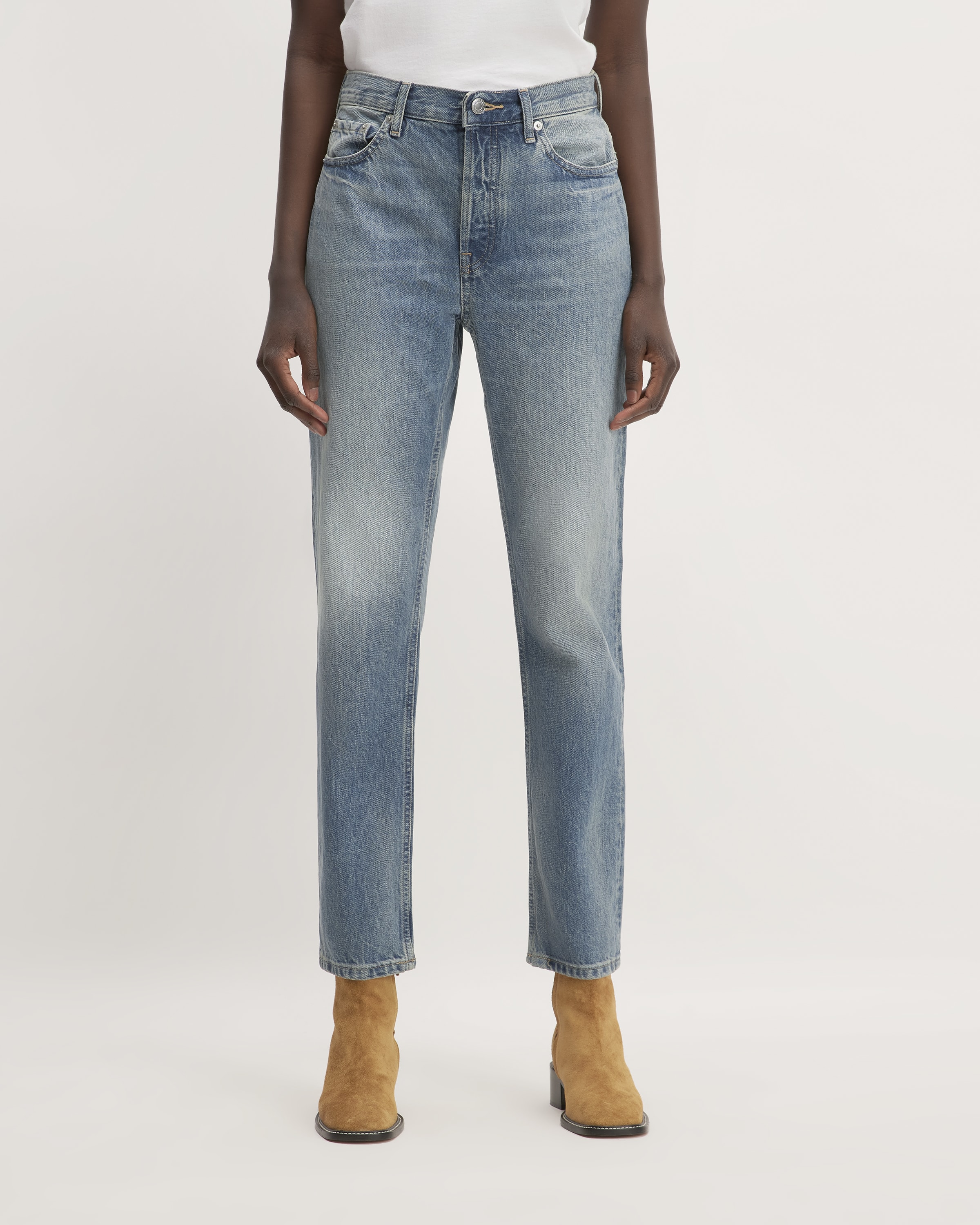 The 90s Cheeky Jean Vintage Mid Blue Everlane