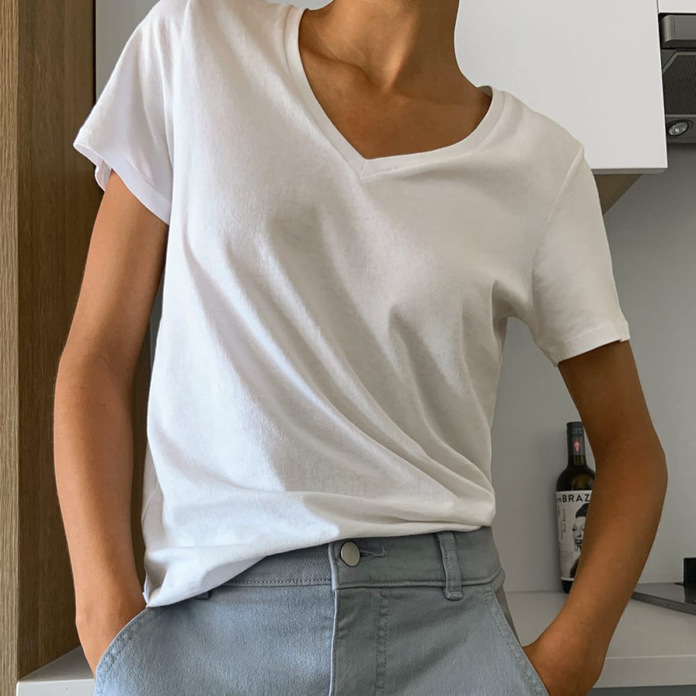 The Organic Cotton V Neck Everlane