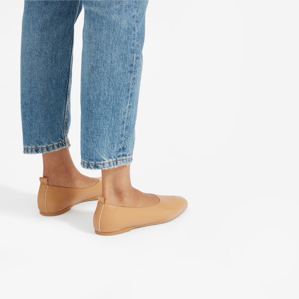 shoes similar to everlane day glove