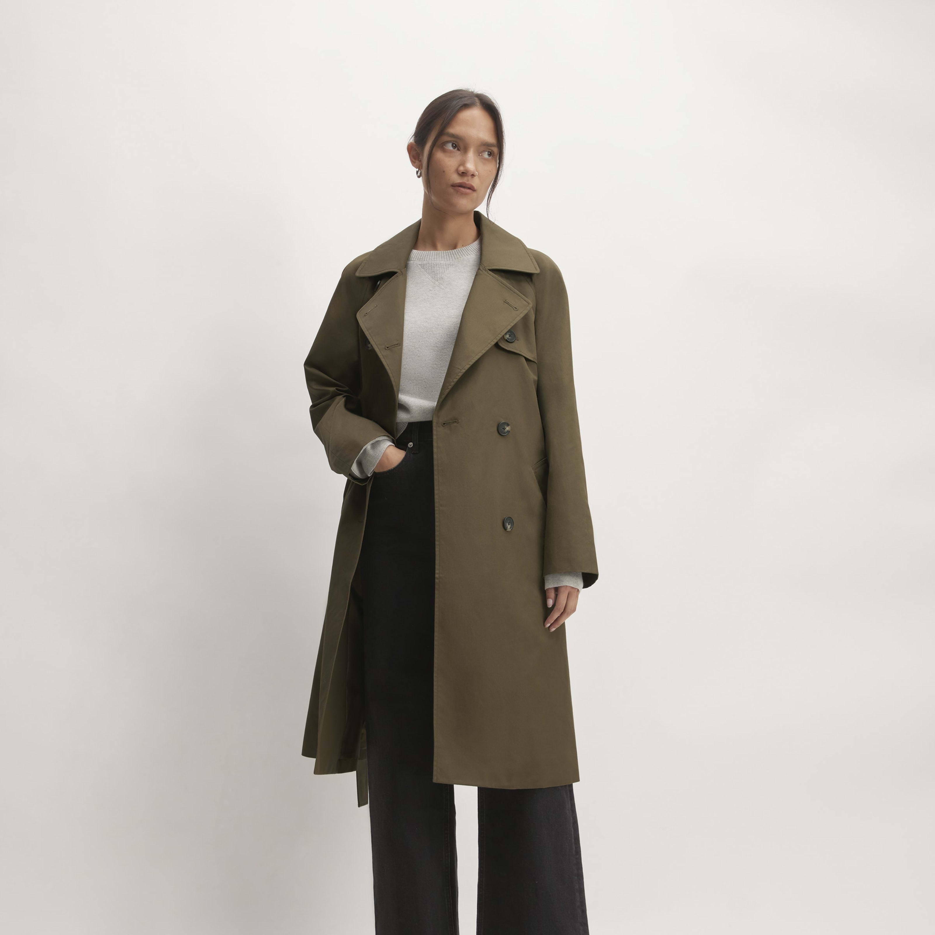 women's cotton modern trench coat by everlane in olive, size xs
