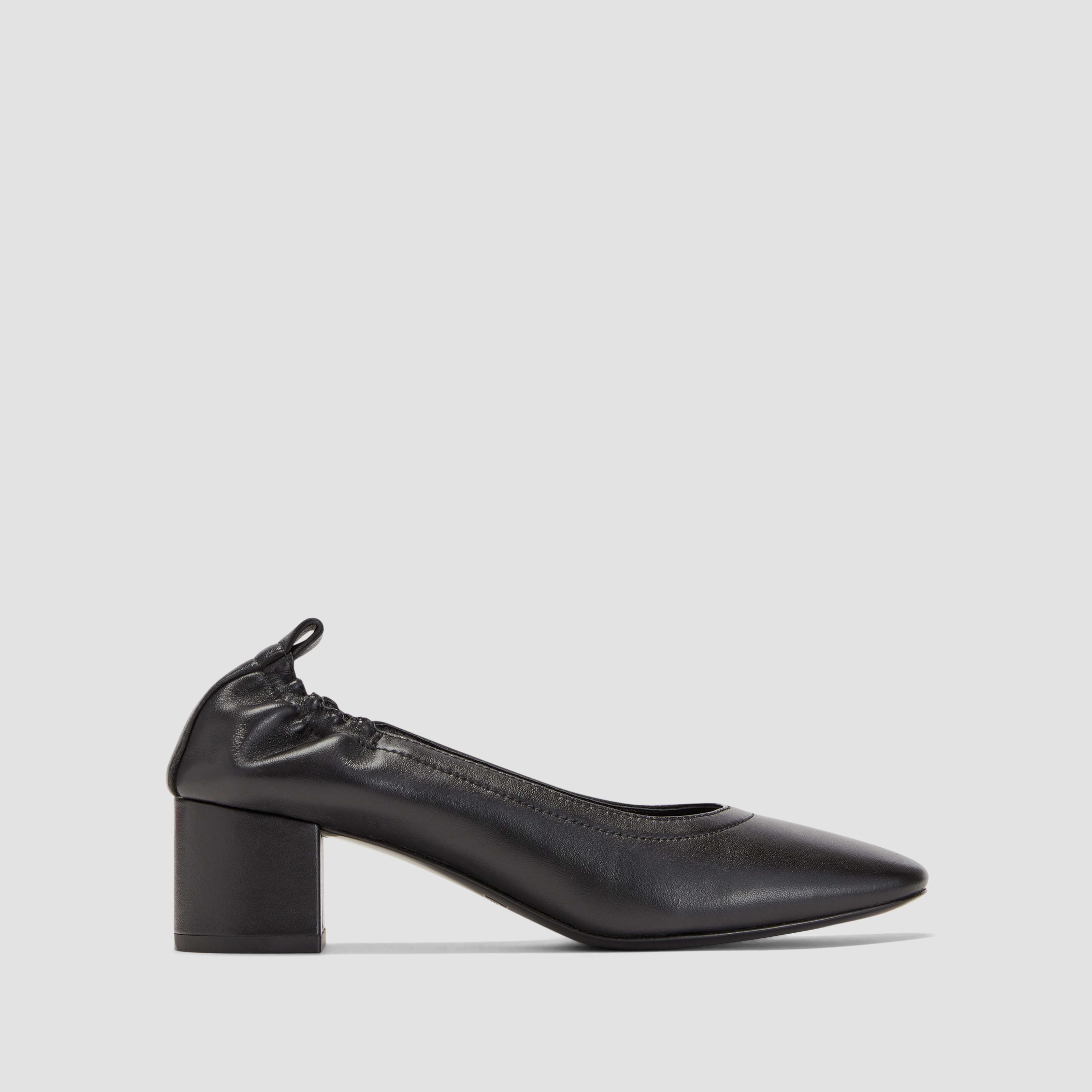 pump heel by everlane in black, size 5