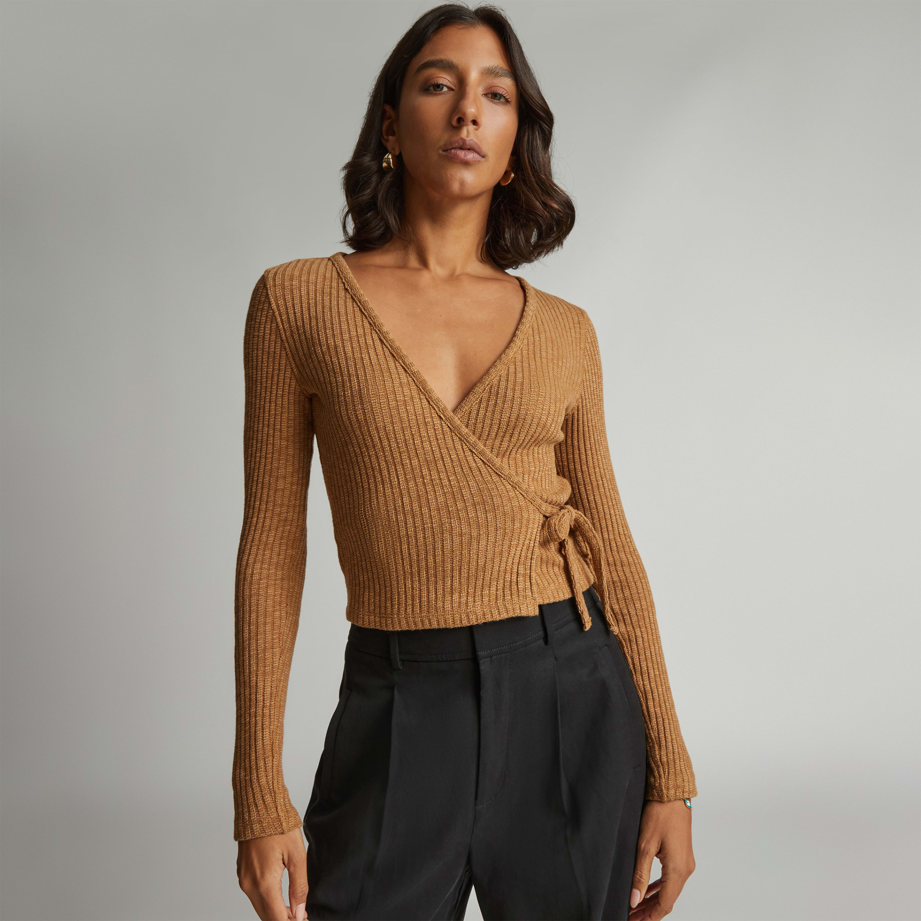 rib-knit wrap top by everlane in cappuccino, size xxs