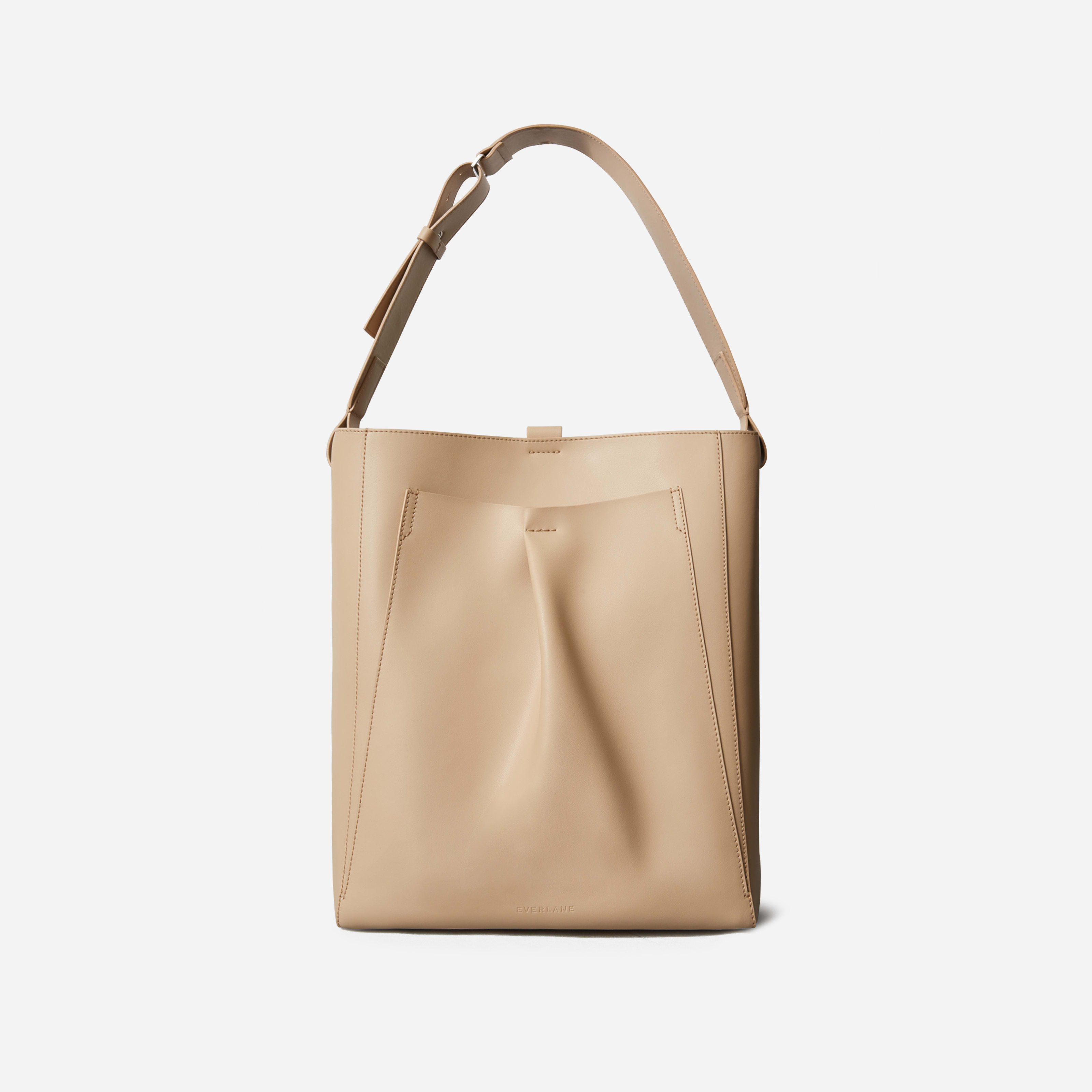 studio bag by everlane in light taupe