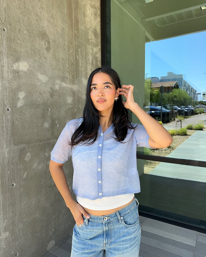 Everlane pic description