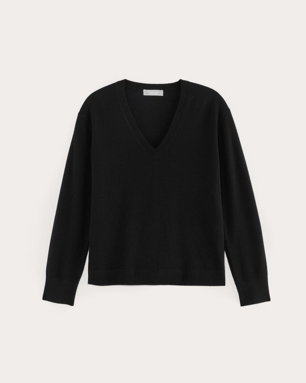 The Classic V in Cashmere Black Everlane