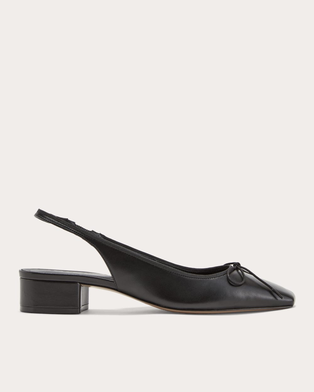 https://media.everlane.com/image/upload/c_fill,dpr_2,f_auto,g_face:center,q_auto,w_500/v1/i/432ba38b_f340.jpg