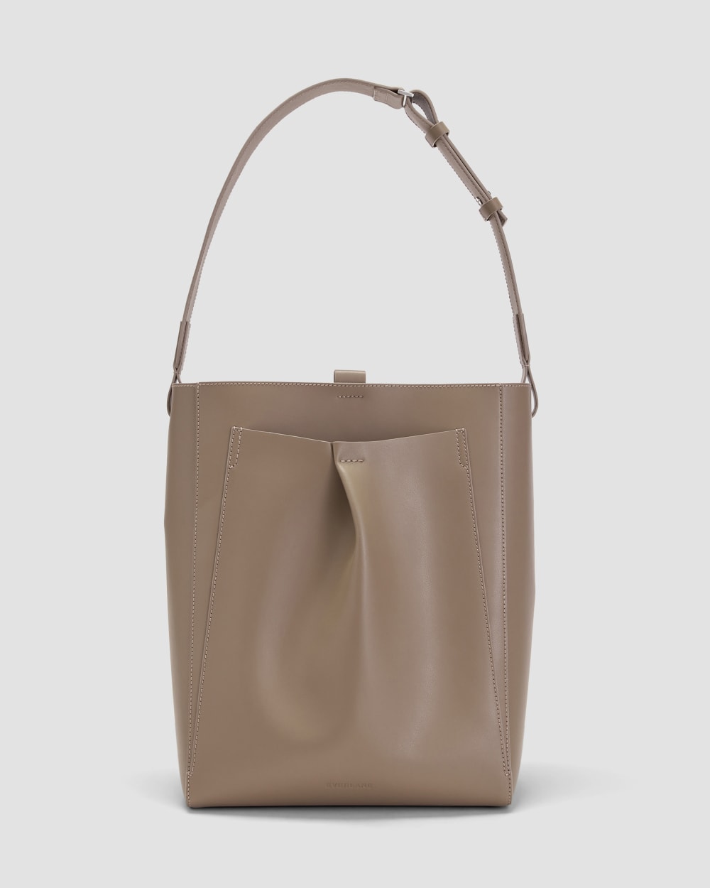 TOV｜ALA BUCKET｜レザーバッグ｜ベージュ The Studio Bag Light Taupe – Everlane