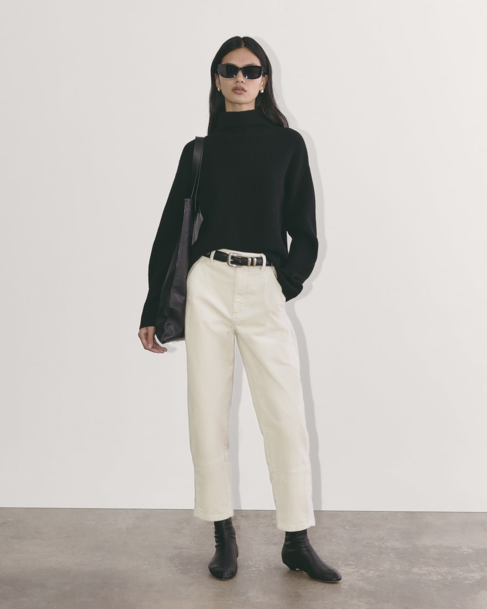 The Corduroy Shop in Black – Everlane