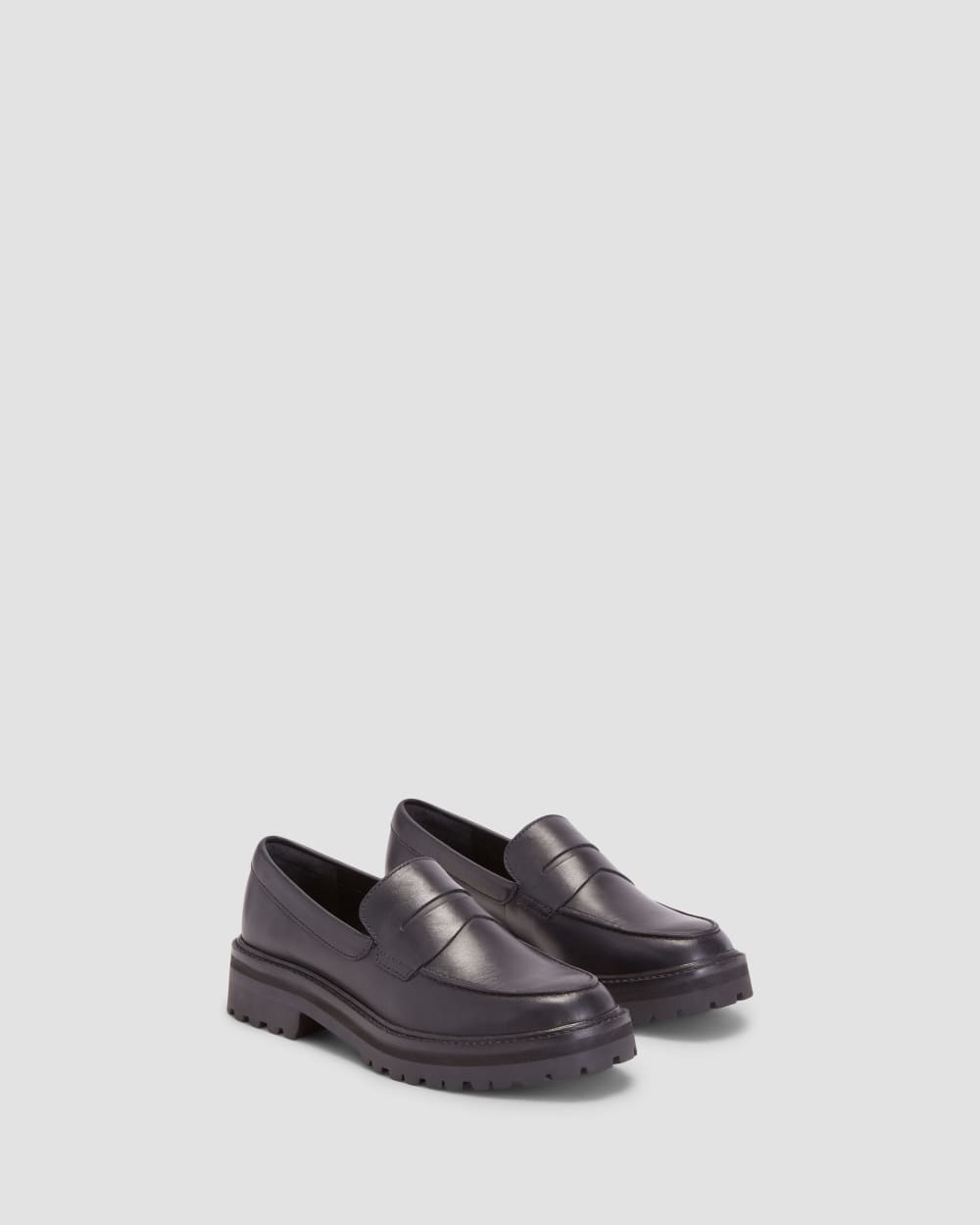 Everlane hotsell black loafers