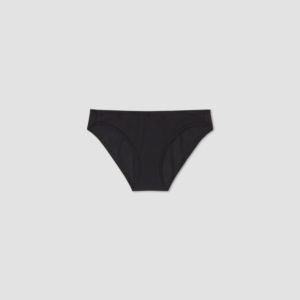 Everlane on X: Everlane Underwear. It's finally here. Soft Supima cotton.  Simple, flattering fits. Made in an ethical factory. It's time to  #LoveYourUnderwear.   / X