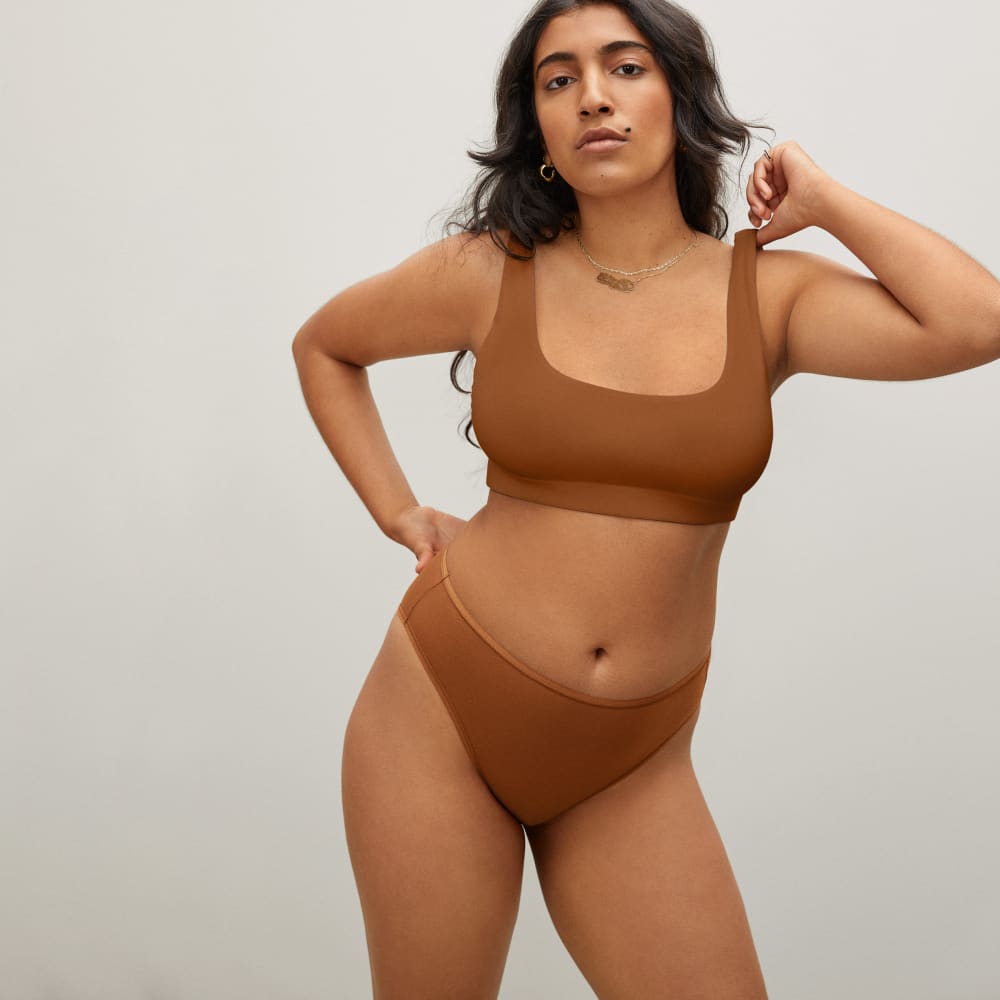 Everlane tank bra shop review
