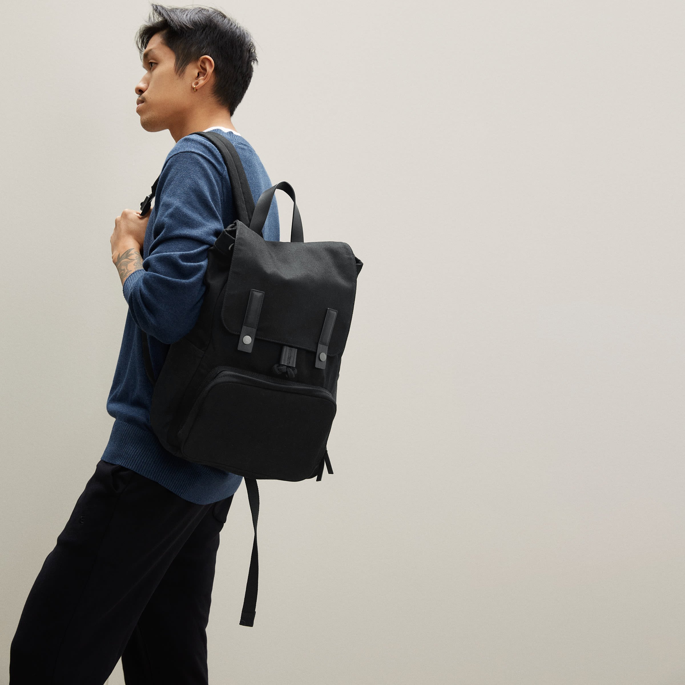 everlane black backpack