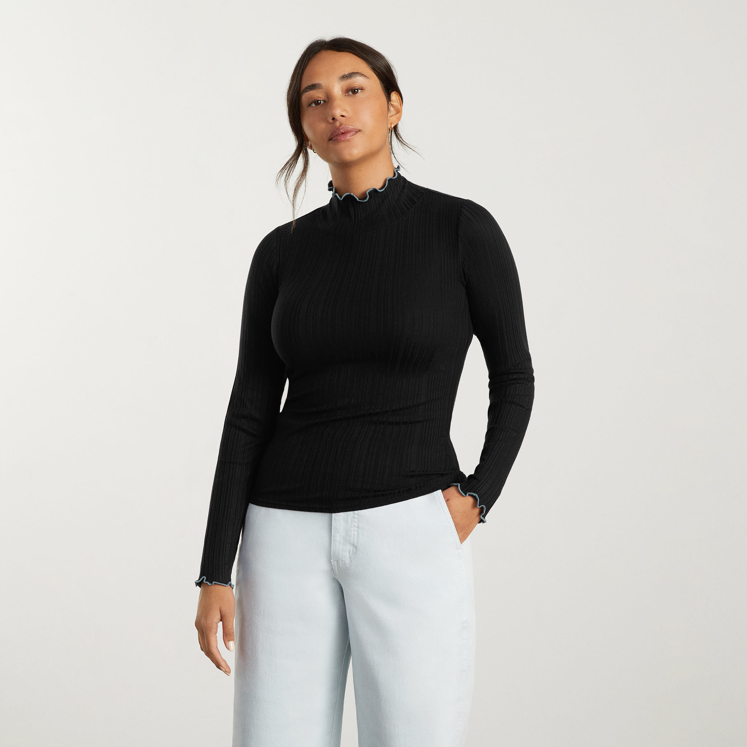 The Pleated Turtleneck Black Everlane