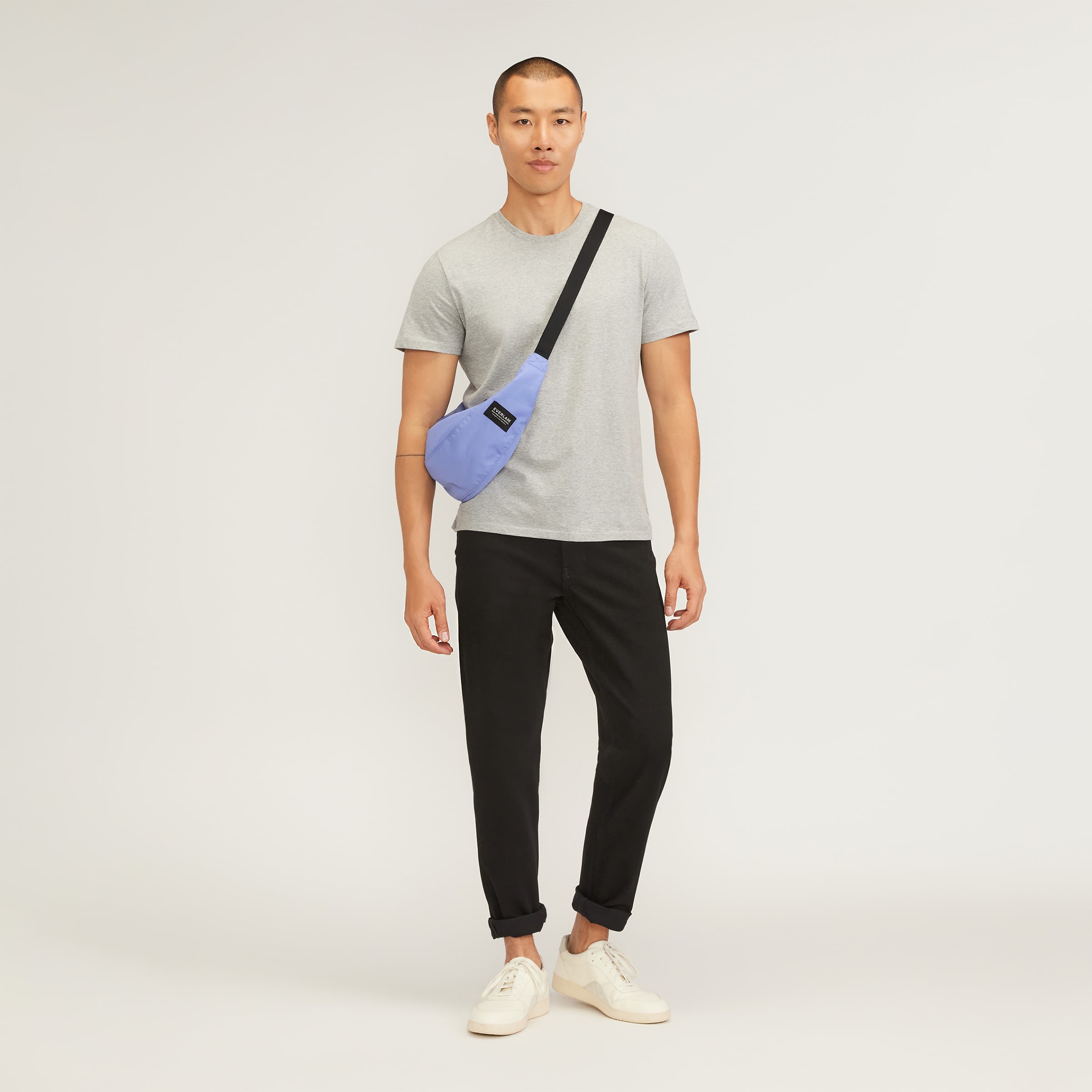 The ReNew Transit Sling Black Everlane