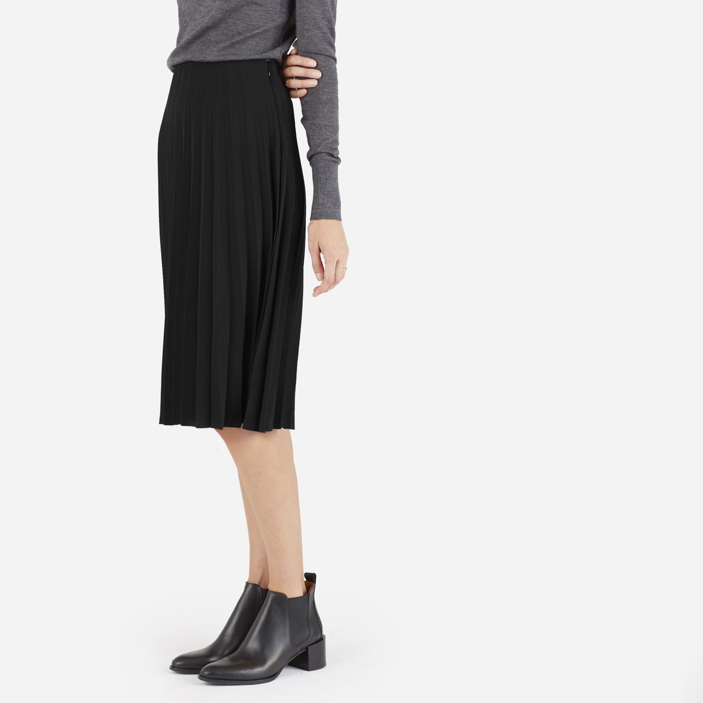 Vince black 2025 pleated skirt