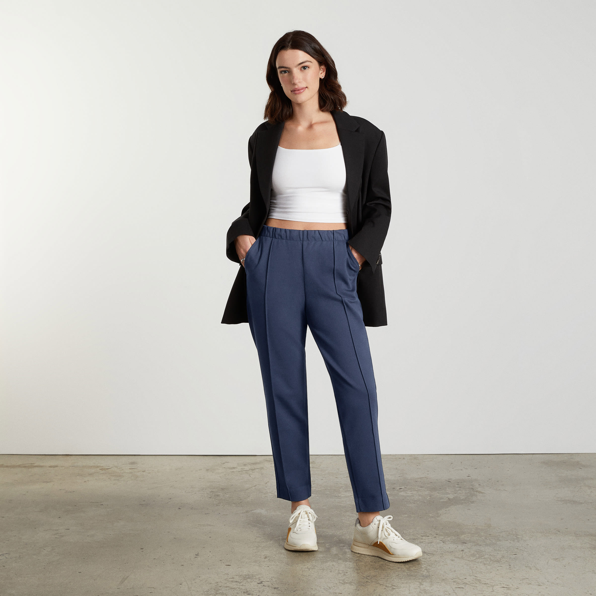 Everlane Utility Arc Pant Review: Are These Barrel Pants Ahead of the Curve?