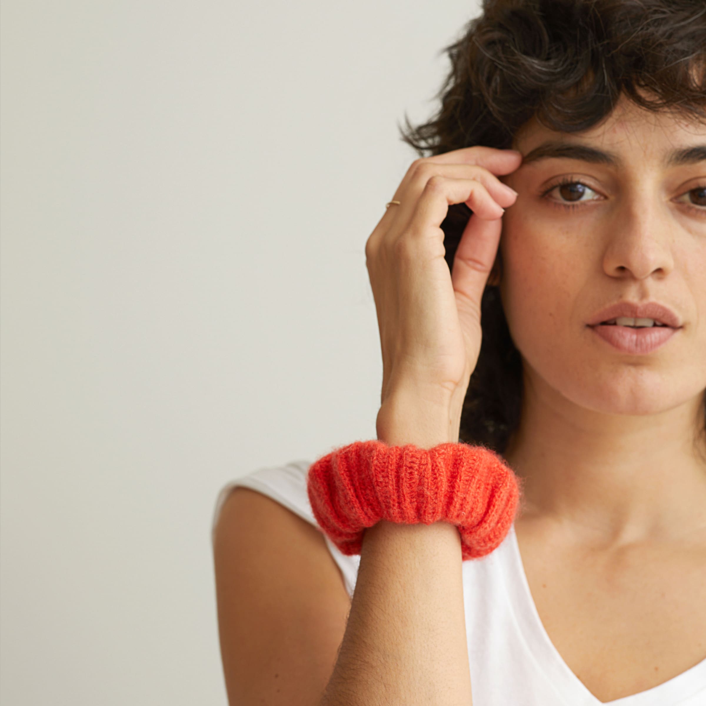 The Cashmere Scrunchie Heathered 