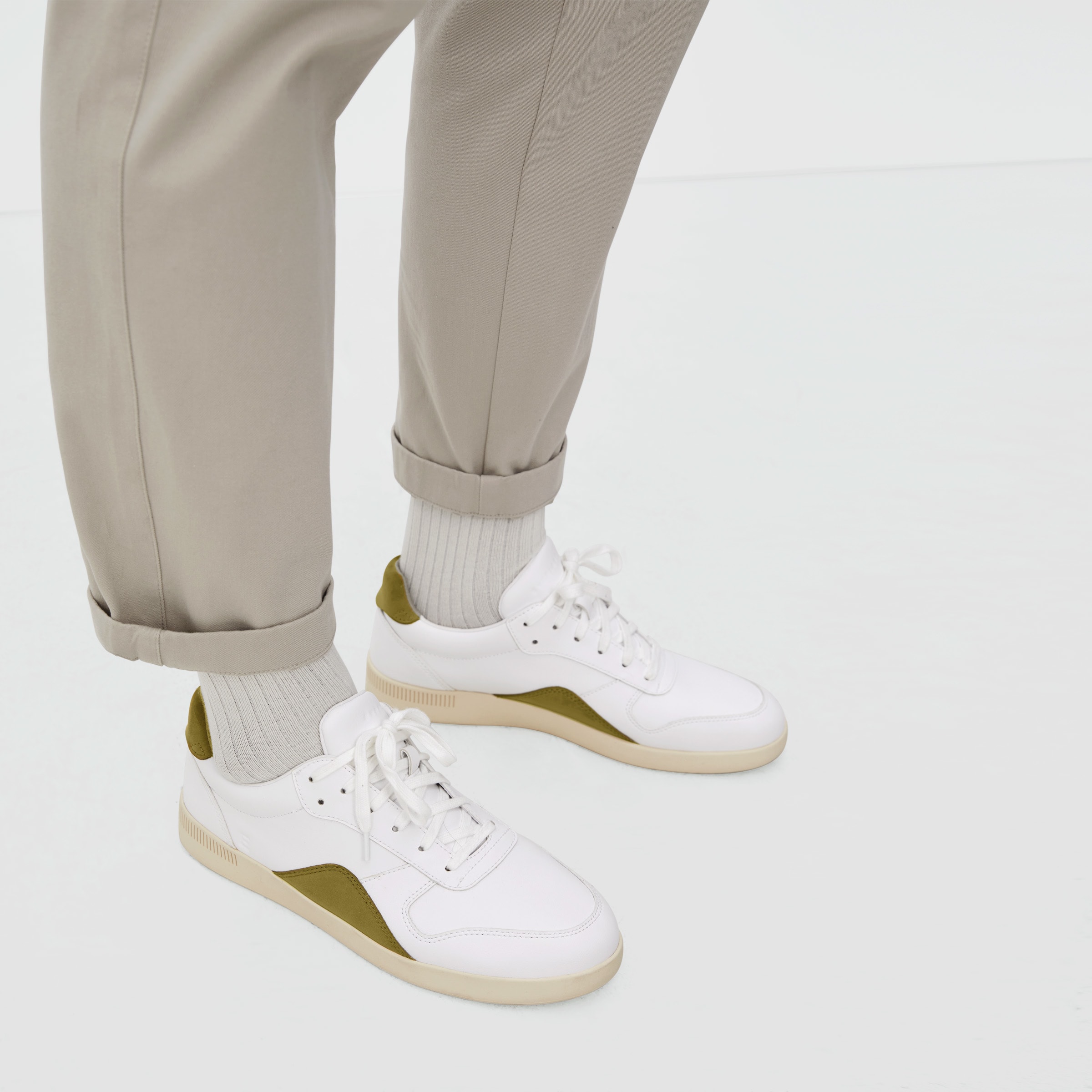 The ReLeather® Tennis Shoe White / Gum Sole – Everlane