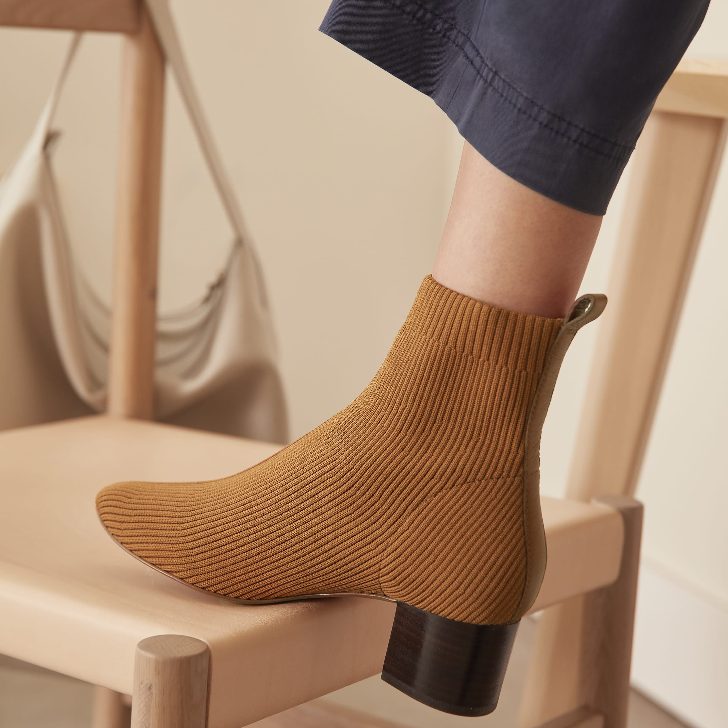 everlane black booties