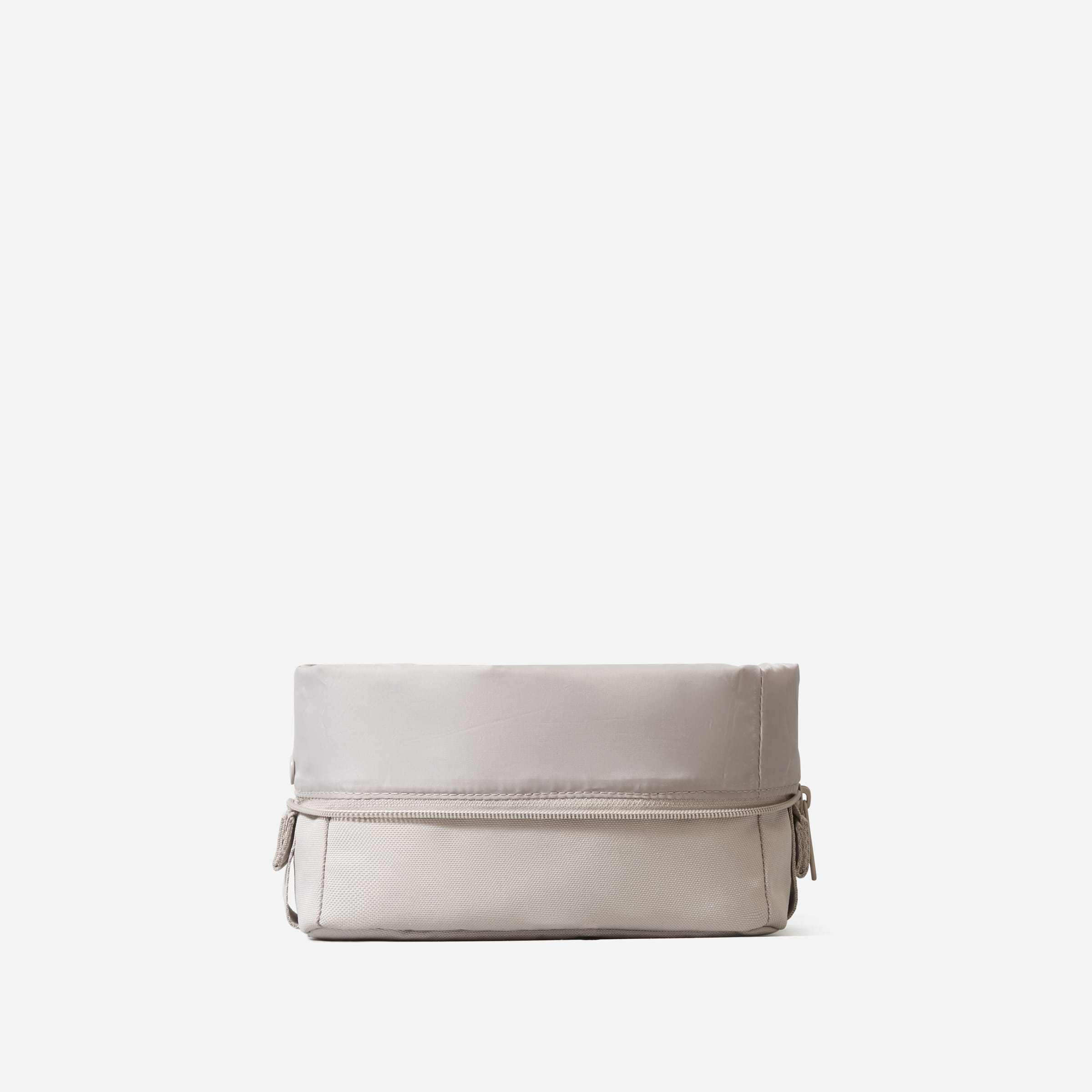 The ReNew Transit Catch All Case Black Everlane