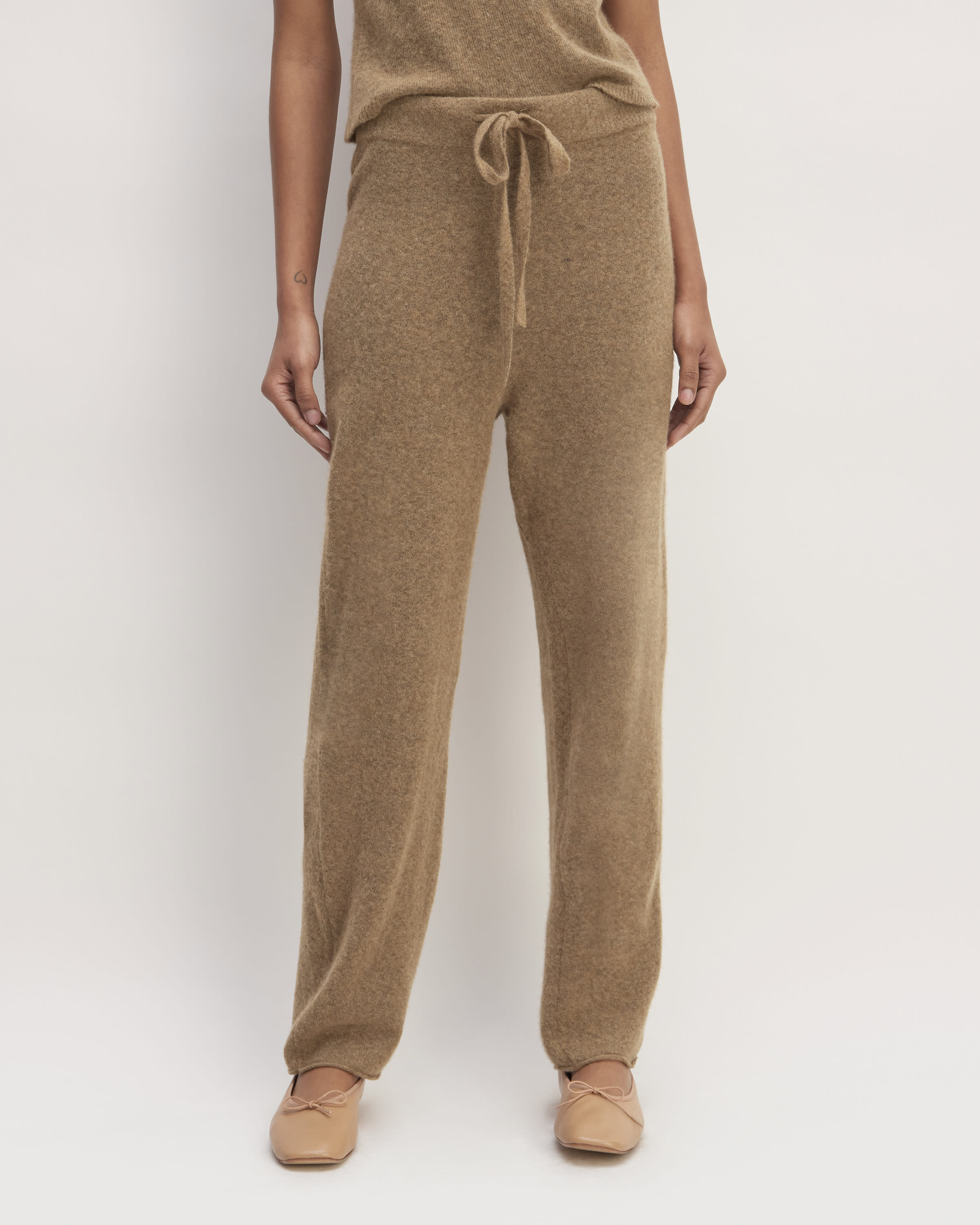 Everlane cashmere sales joggers