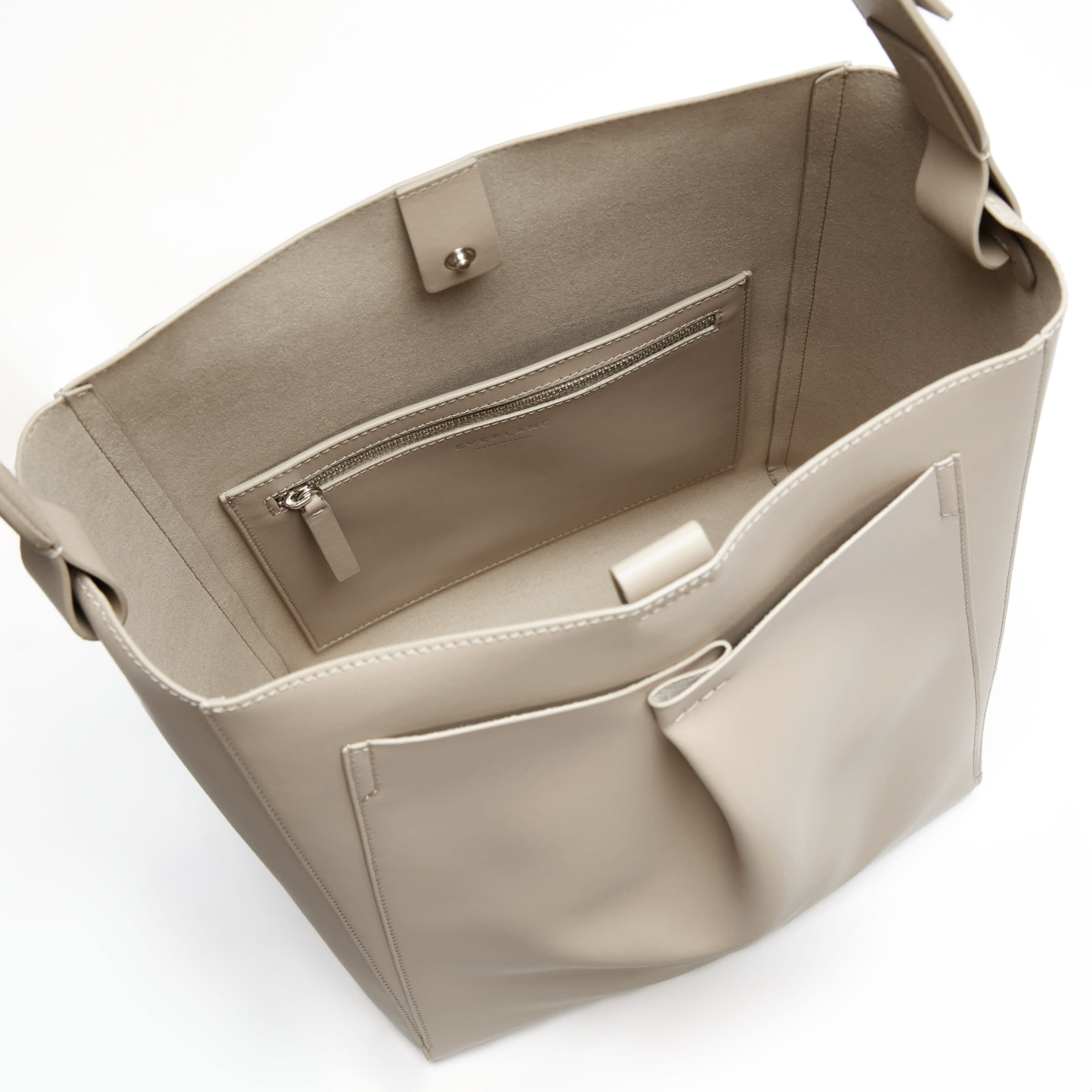 Everlane best sale studio bag