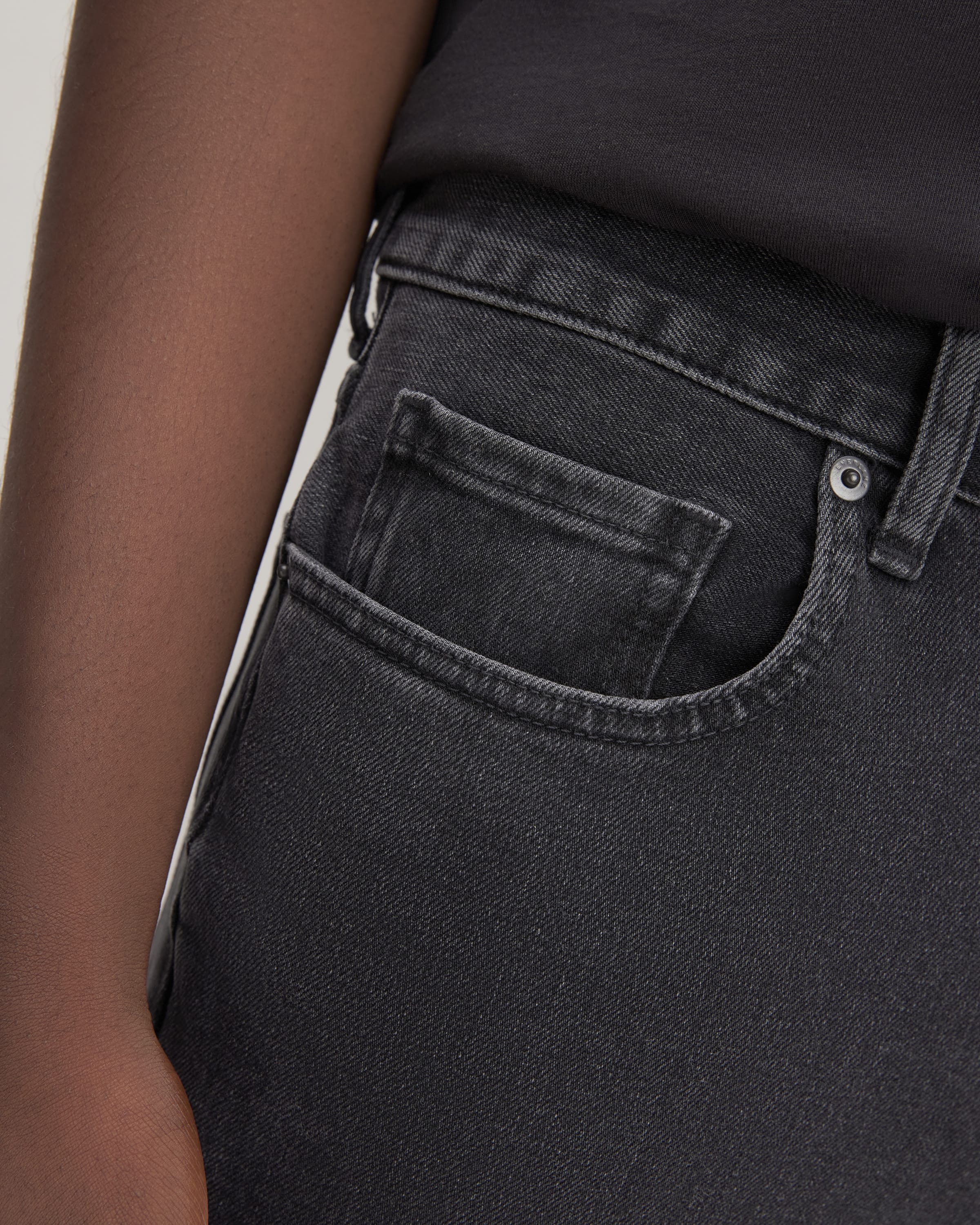 The Skinny 4-Way Stretch Organic Jean | Uniform Washed Black