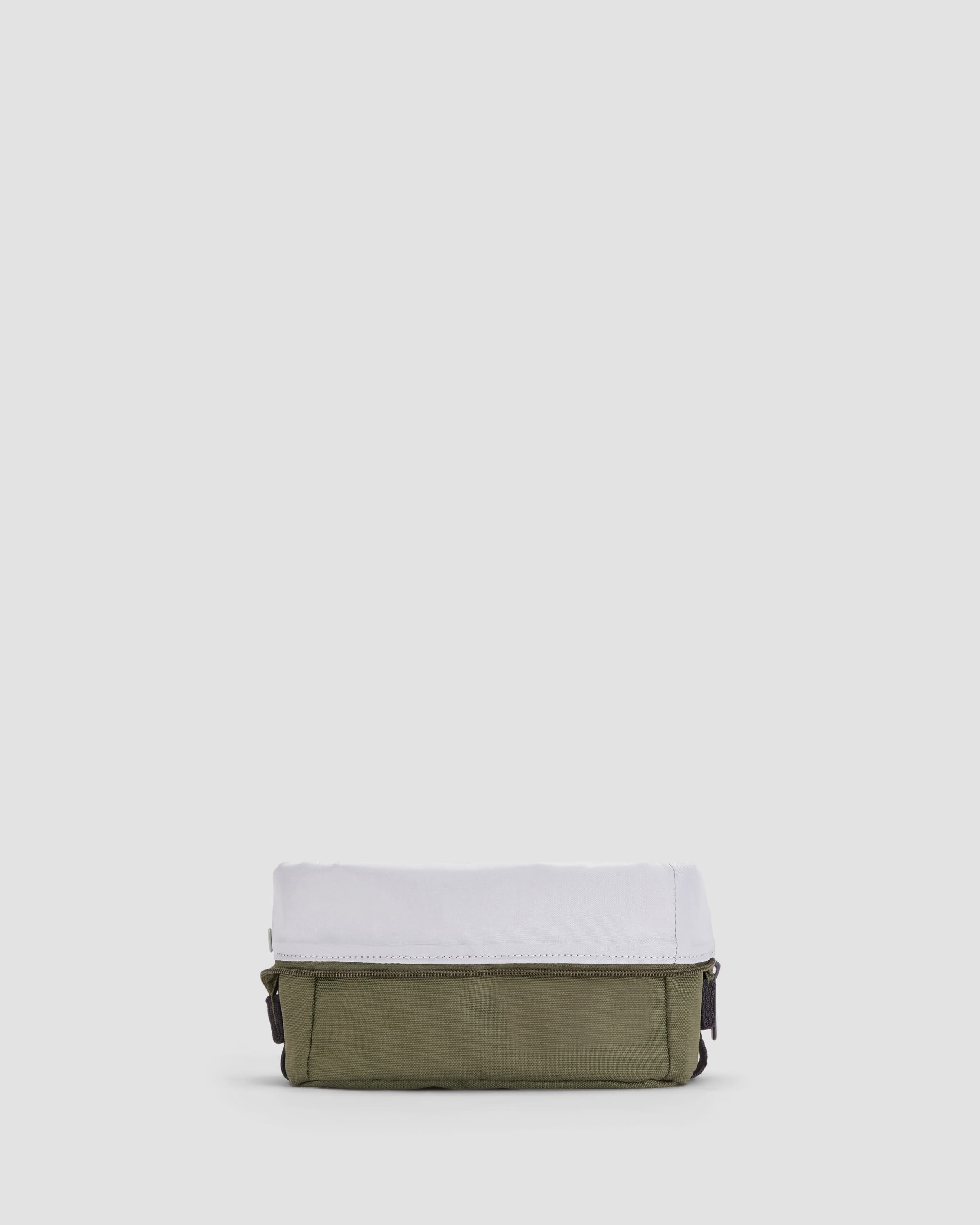 Everlane sales makeup bag