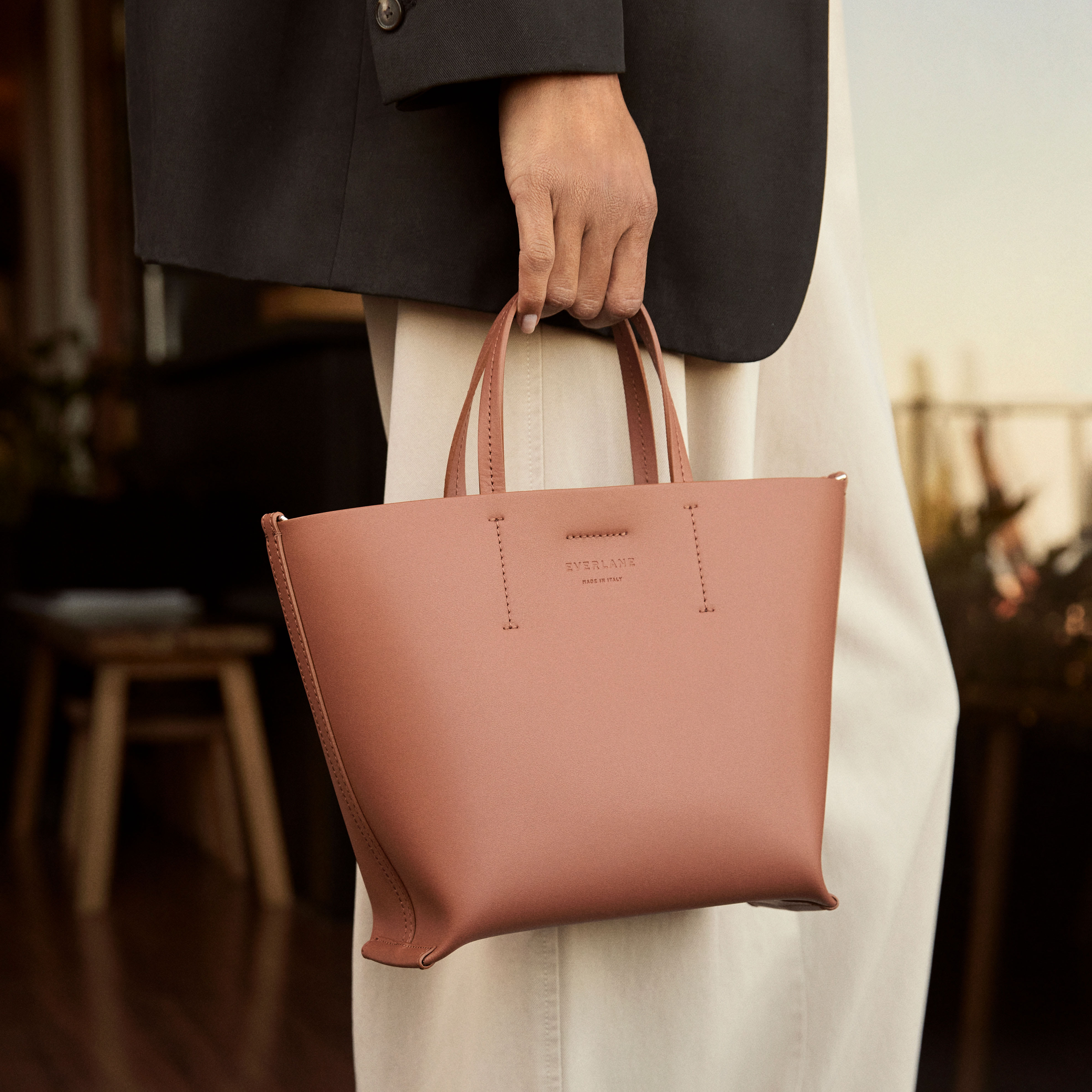 The Luxe Italian Leather Tote Black – Everlane