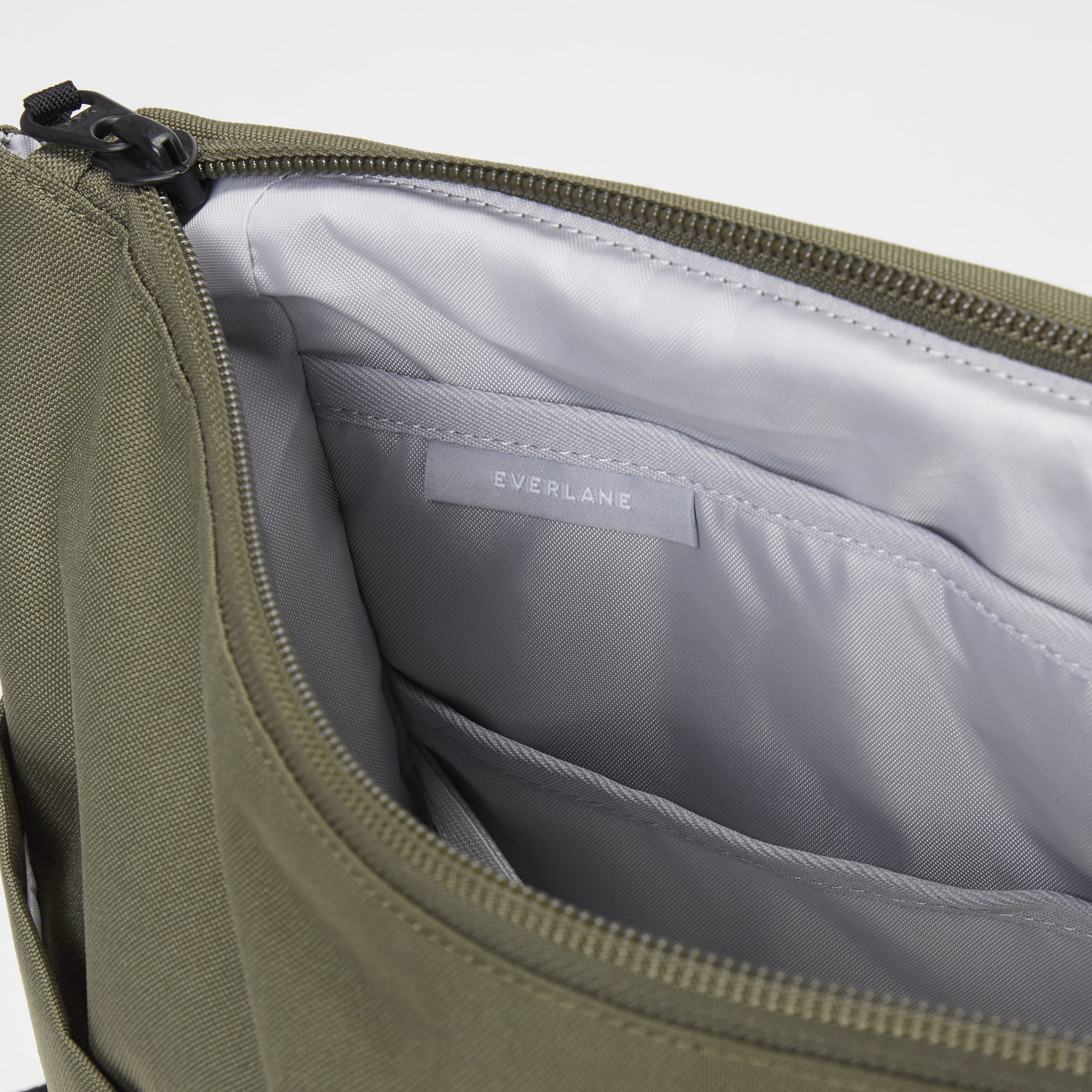 Everlane hotsell messenger bag