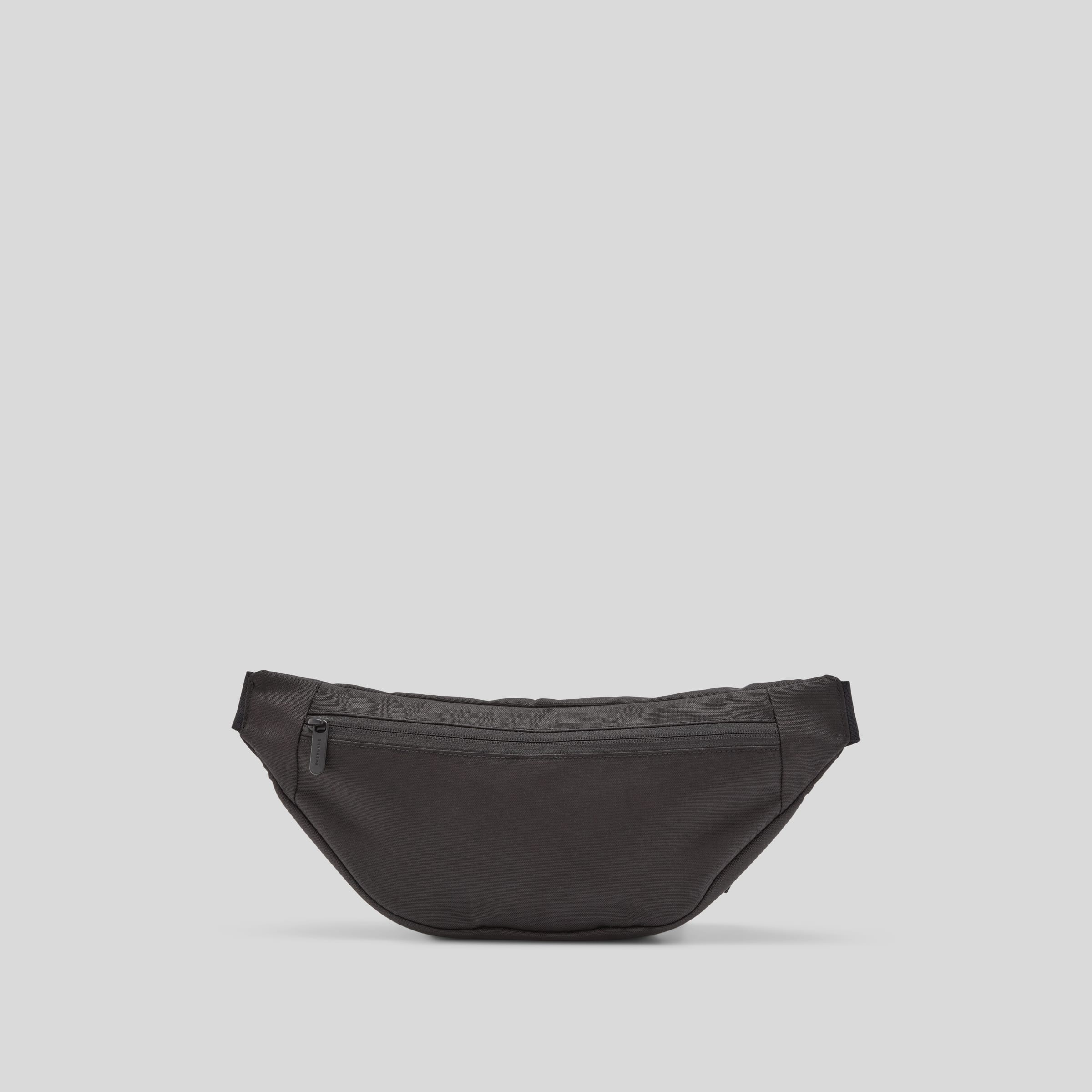 The Renew Transit Fanny Pack Black (with label) – Everlane