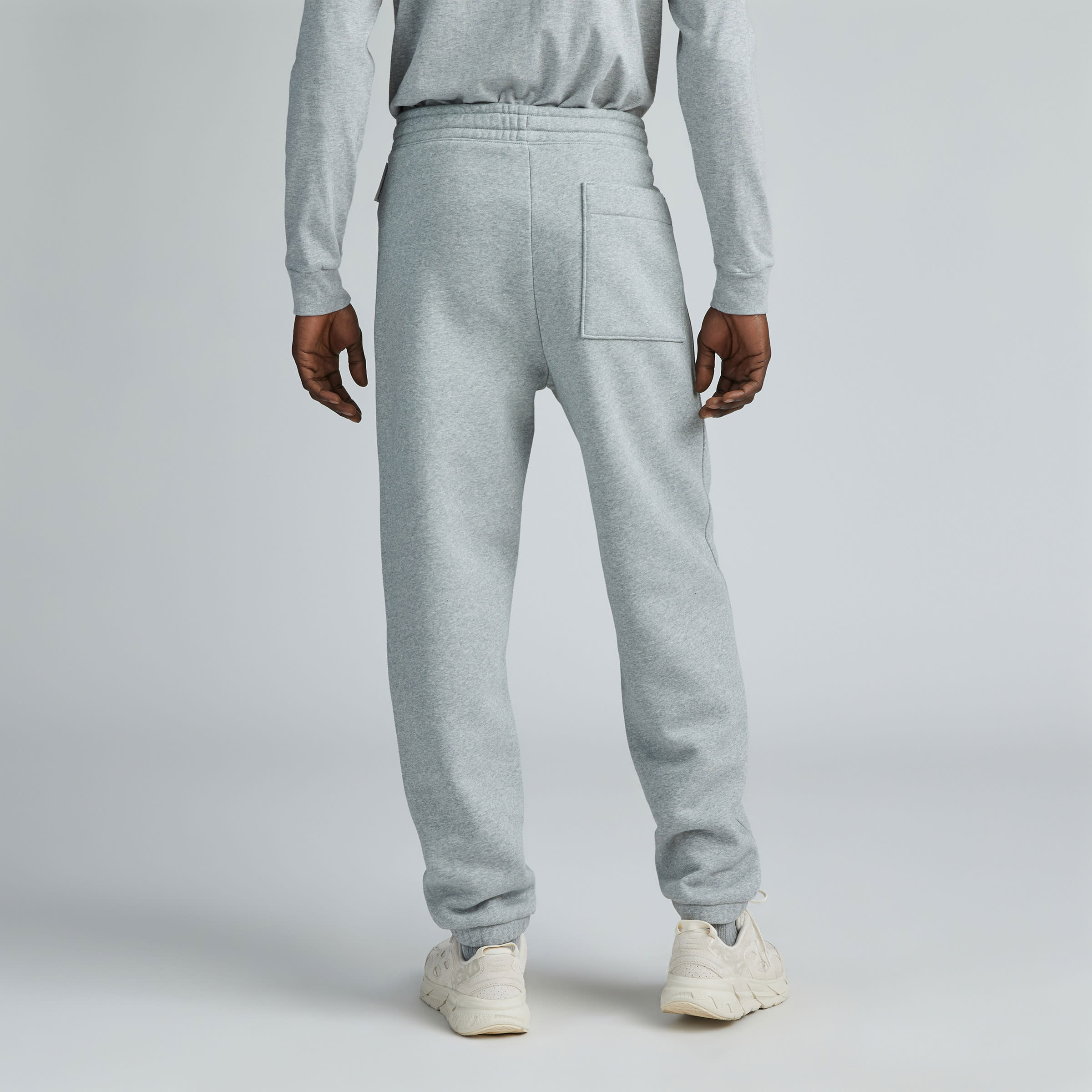 Everlane best sale sweatpants mens