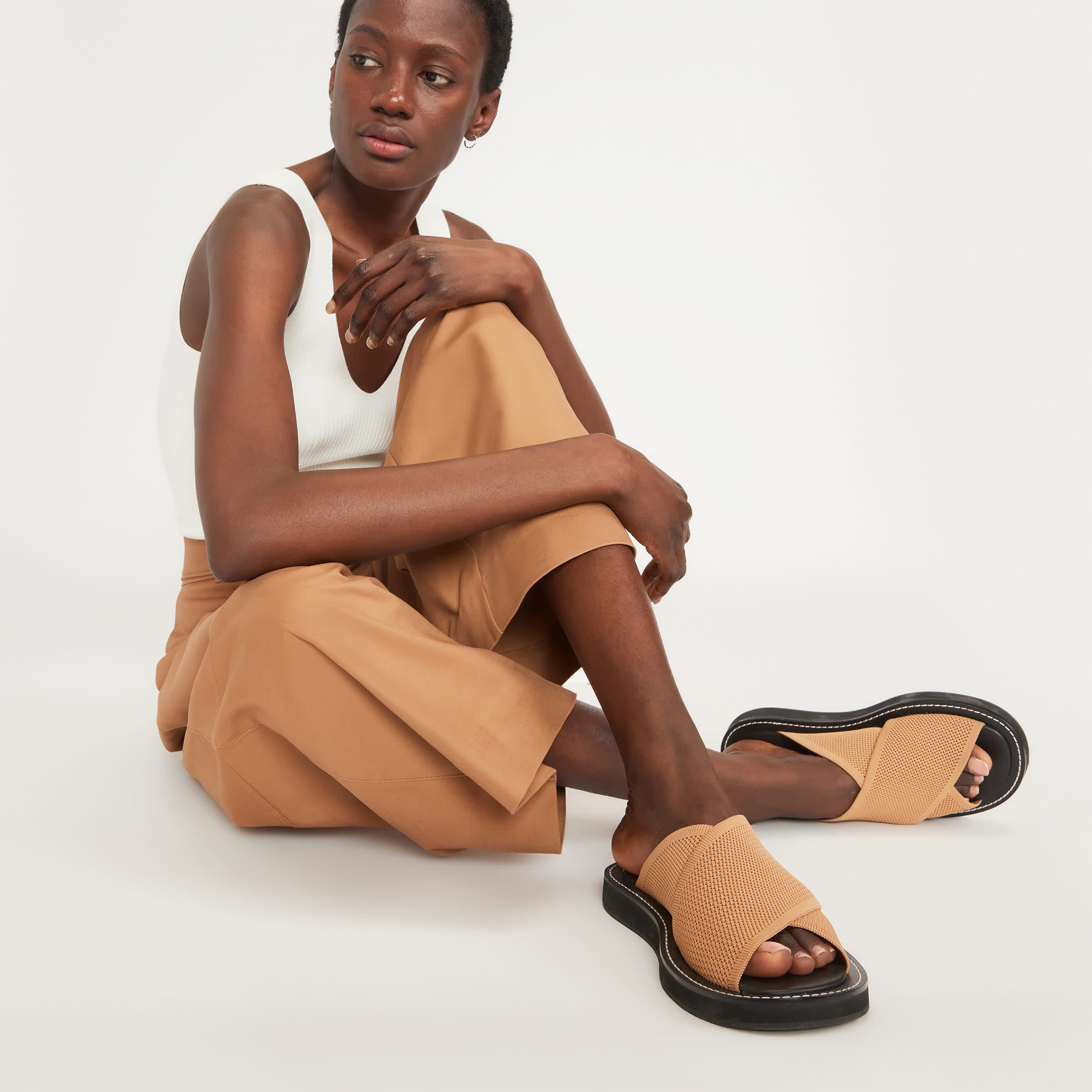 Everlane sandals store