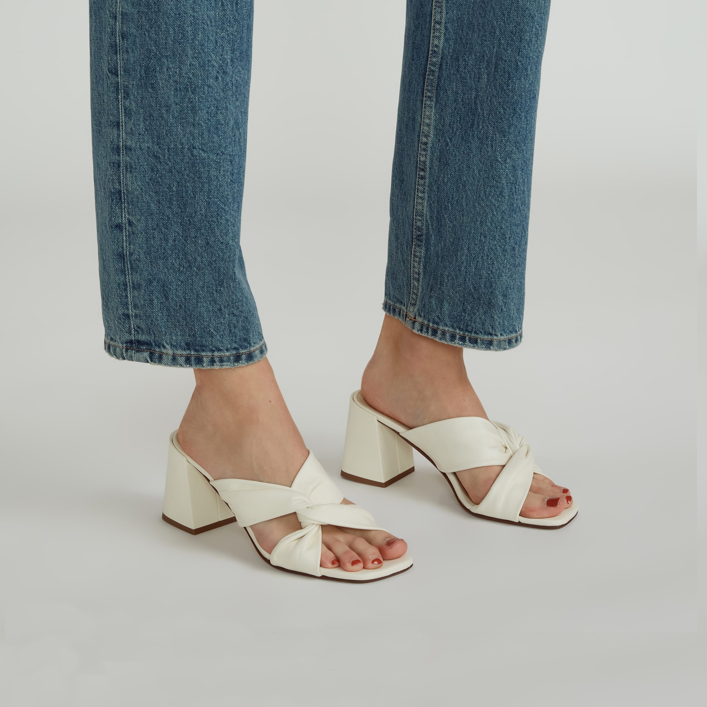 Everlane the sales day heel