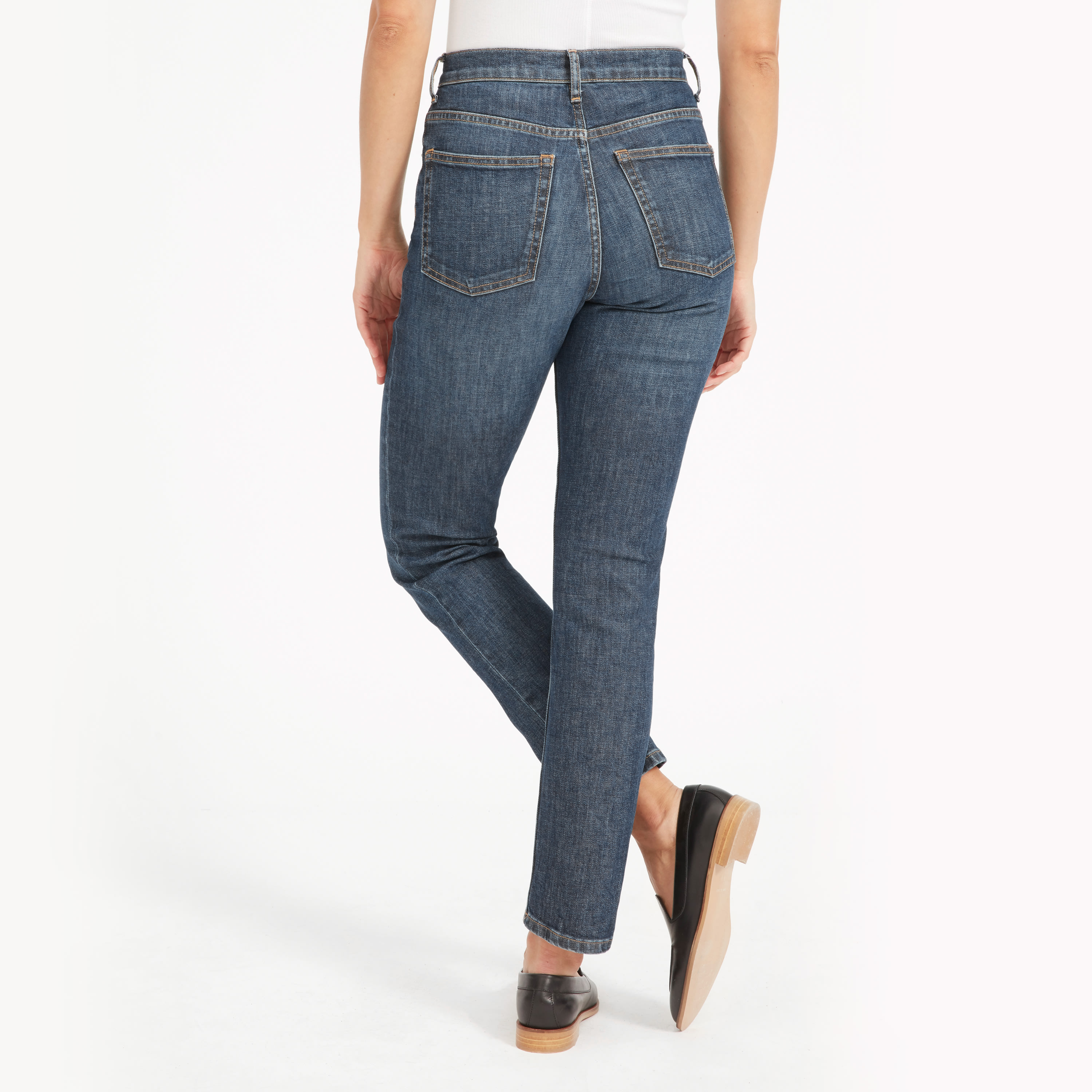 the cheeky straight jean everlane