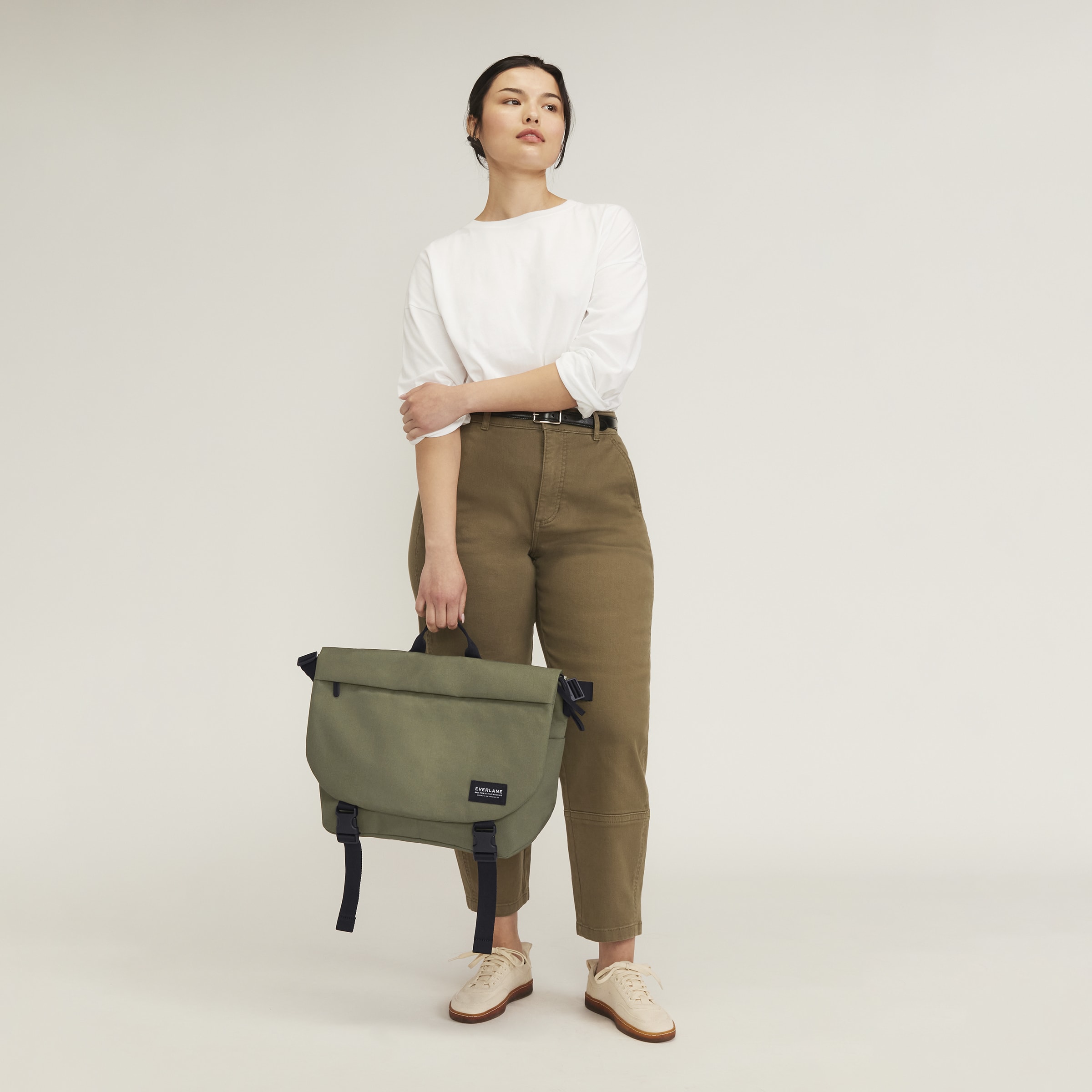 Crumpler comfort zone small shop