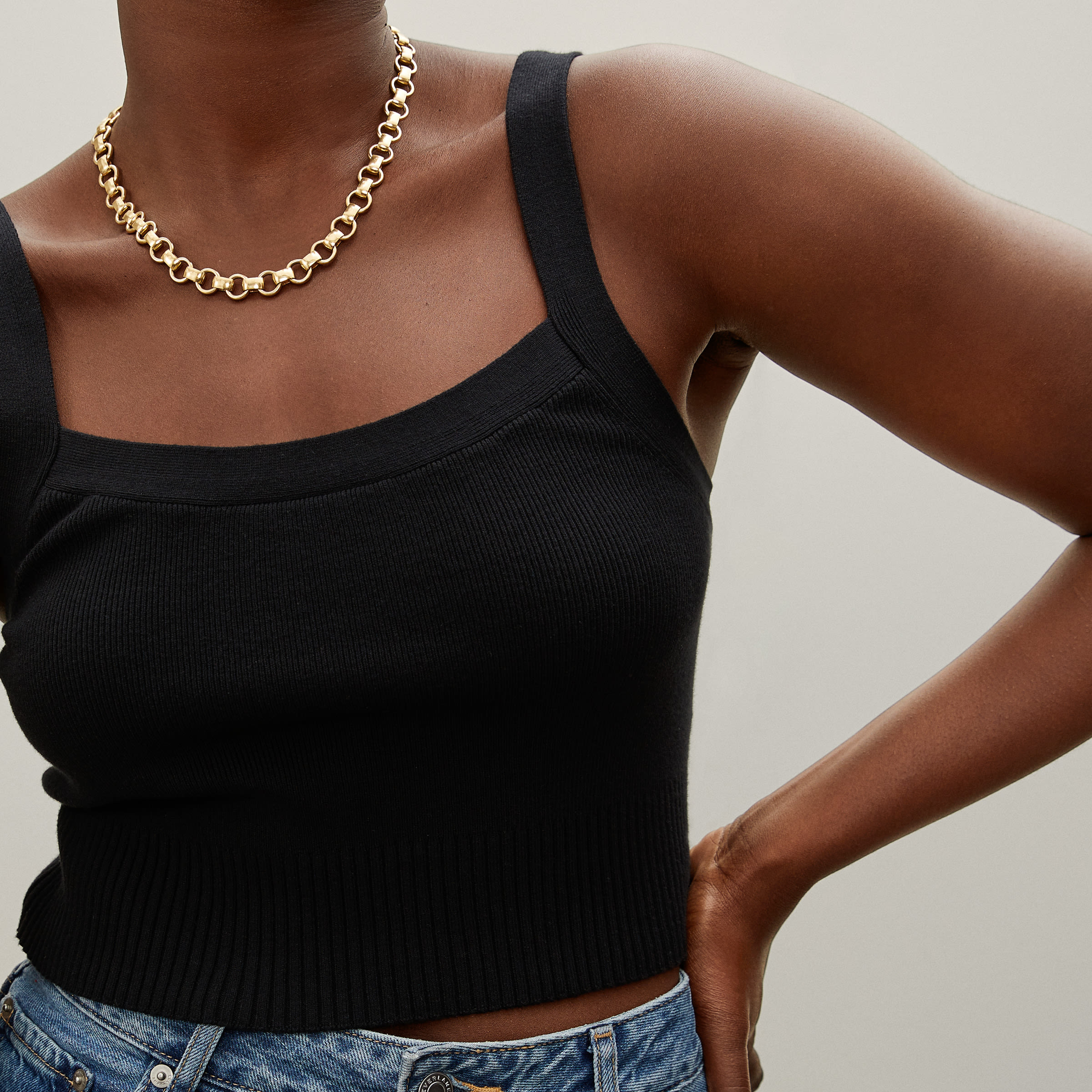 The Cropped Sweater Cami Black – Everlane