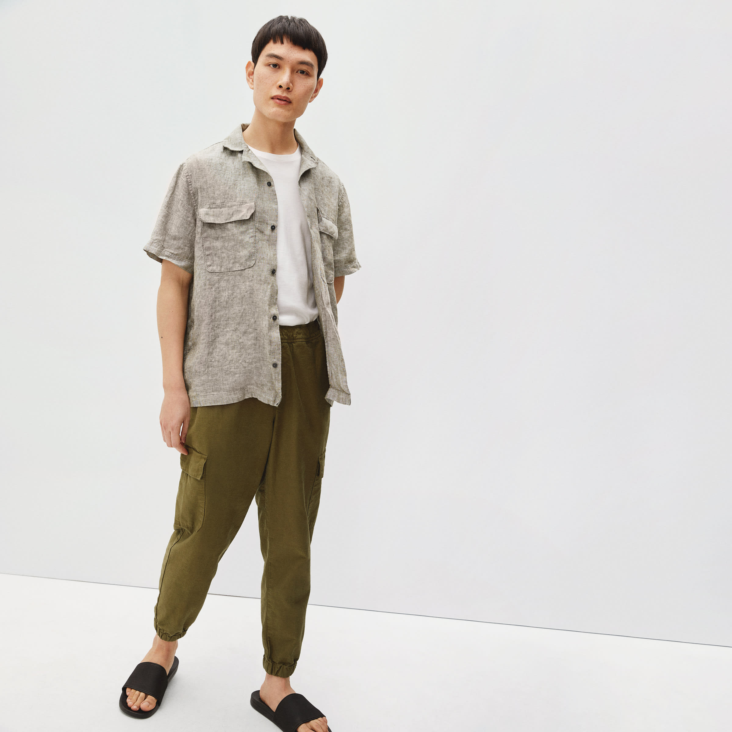 The Linen Camp Shirt Dark Olive / White 