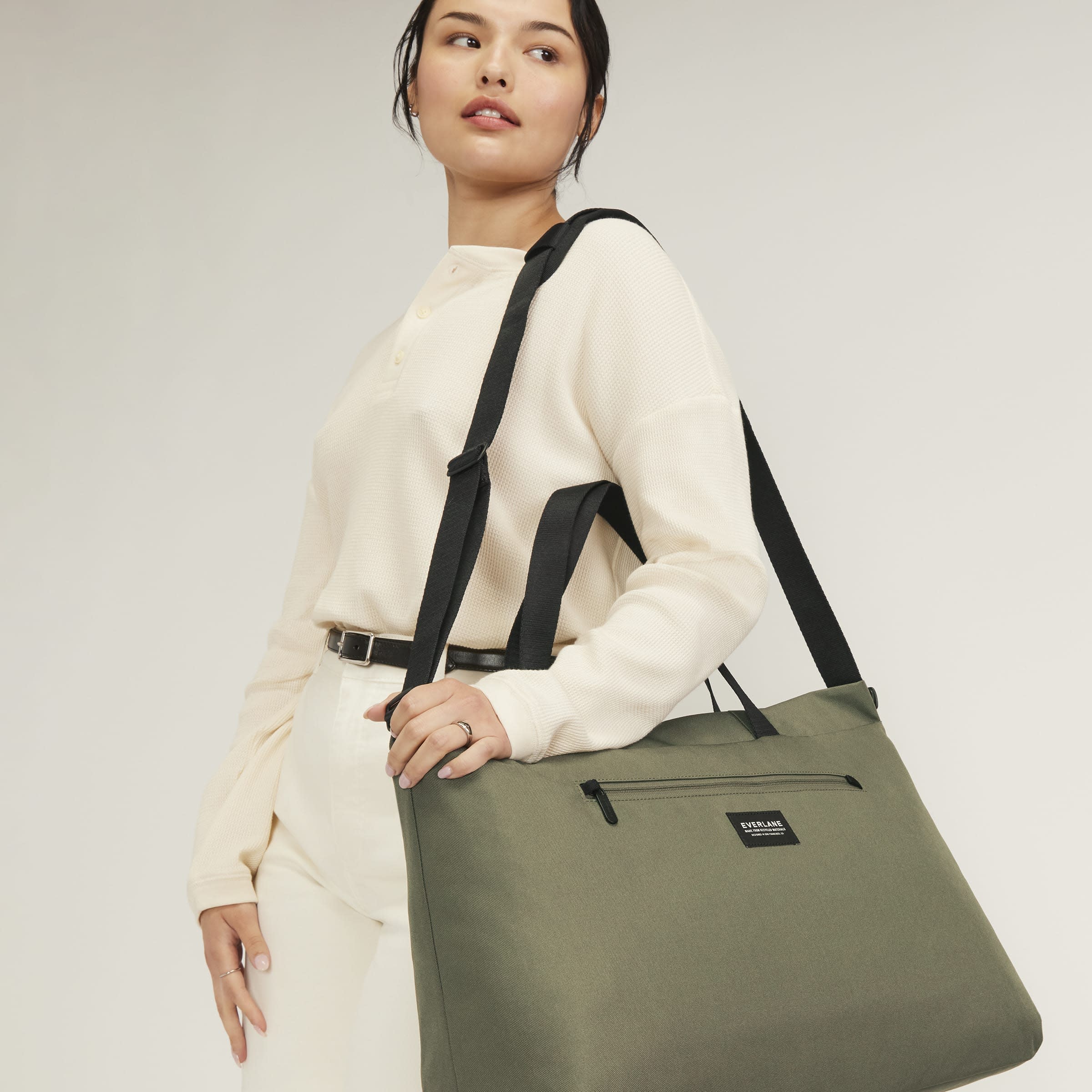 The Organic Canvas Weekender Cappuccino – Everlane