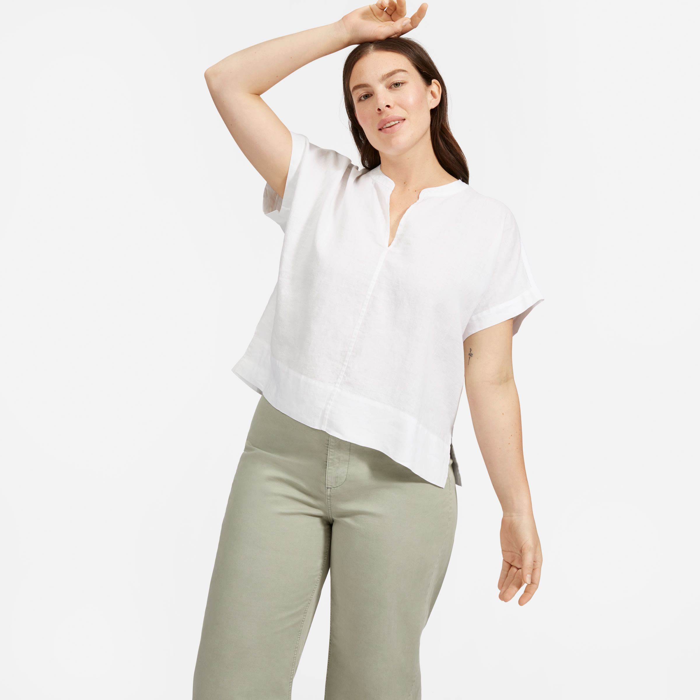 The Linen Split-Neck Top White – Everlane