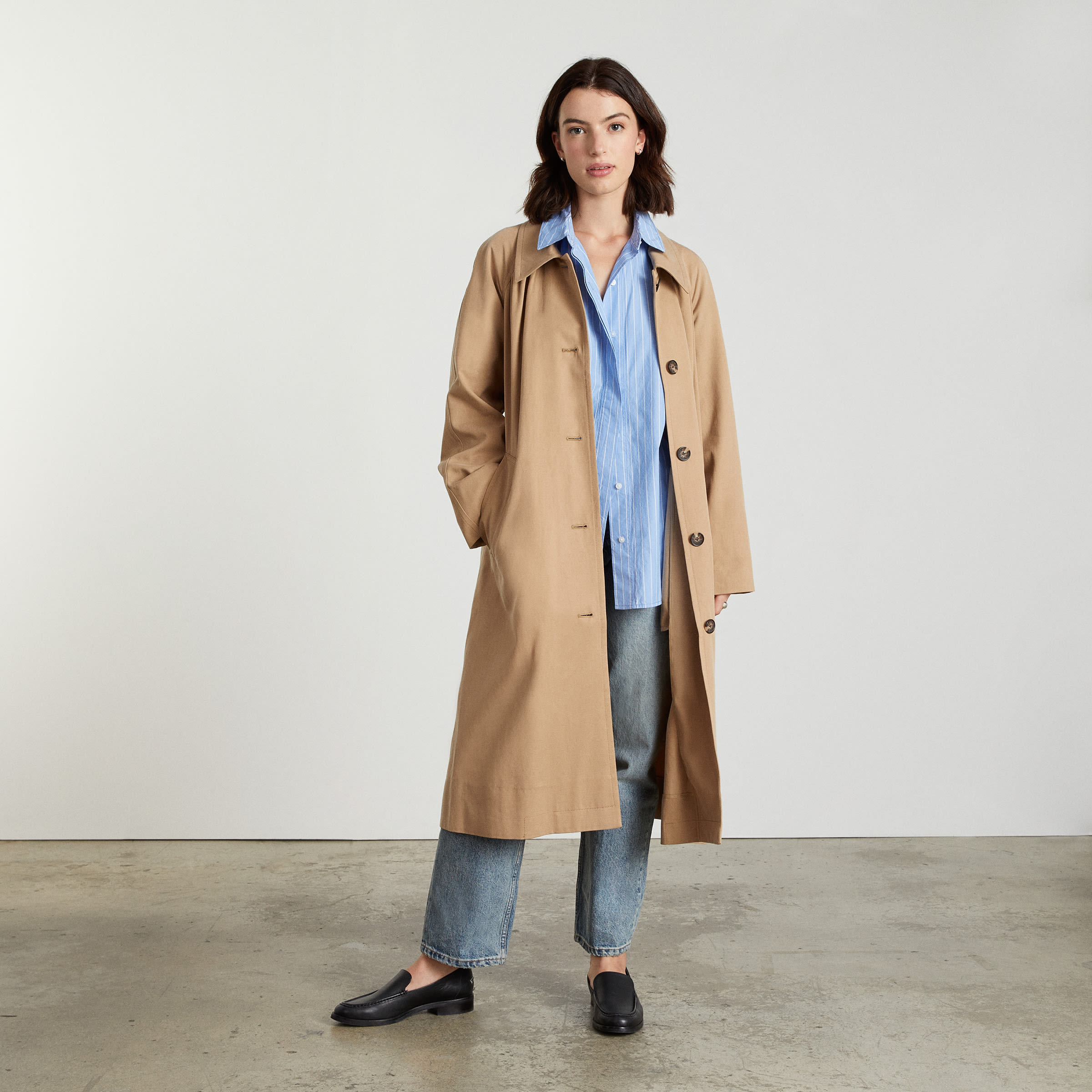 The Gathered Drape Trench Ash Brown – Everlane