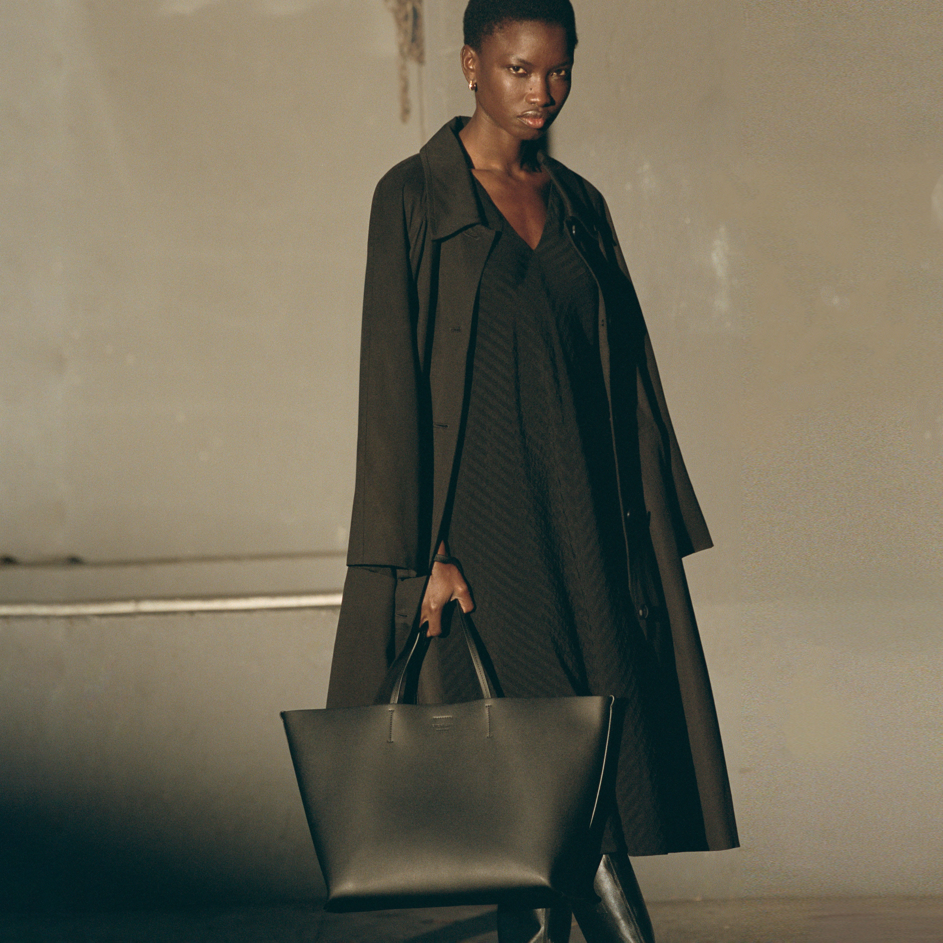 The Recycled Nylon Tote Black – Everlane