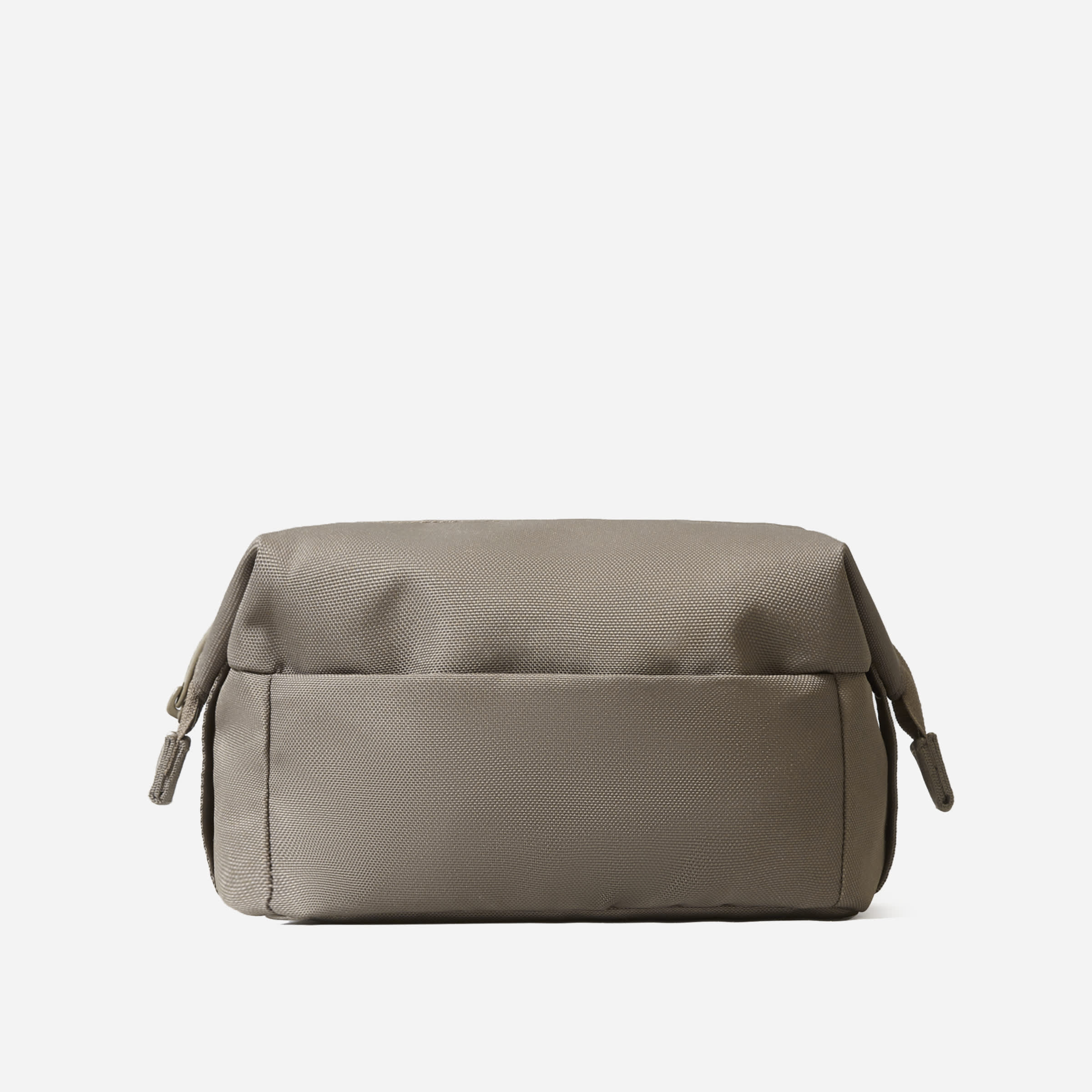 Everlane toiletry bag online
