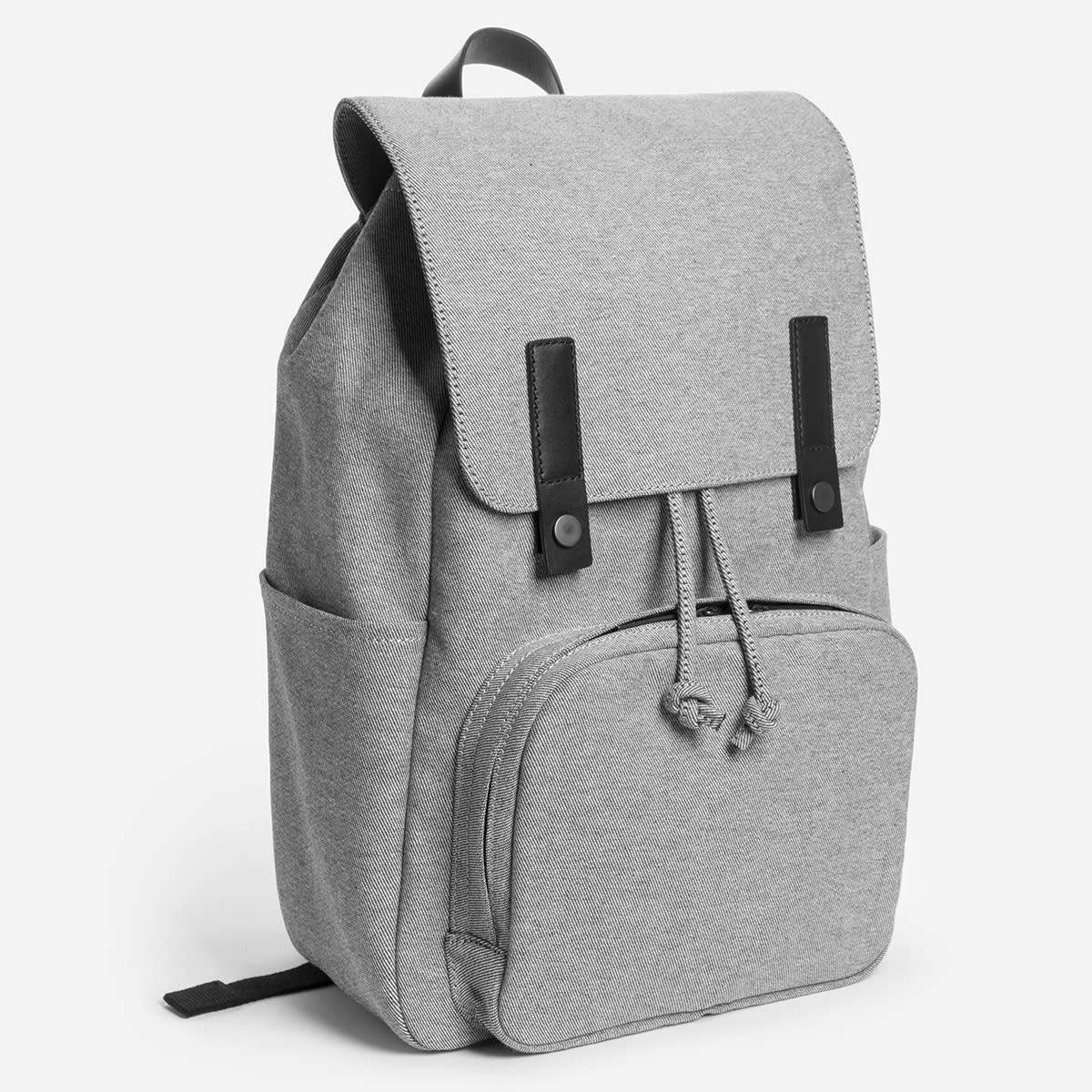 everlane black backpack