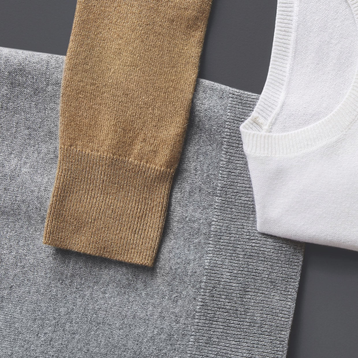 Everlane pic description