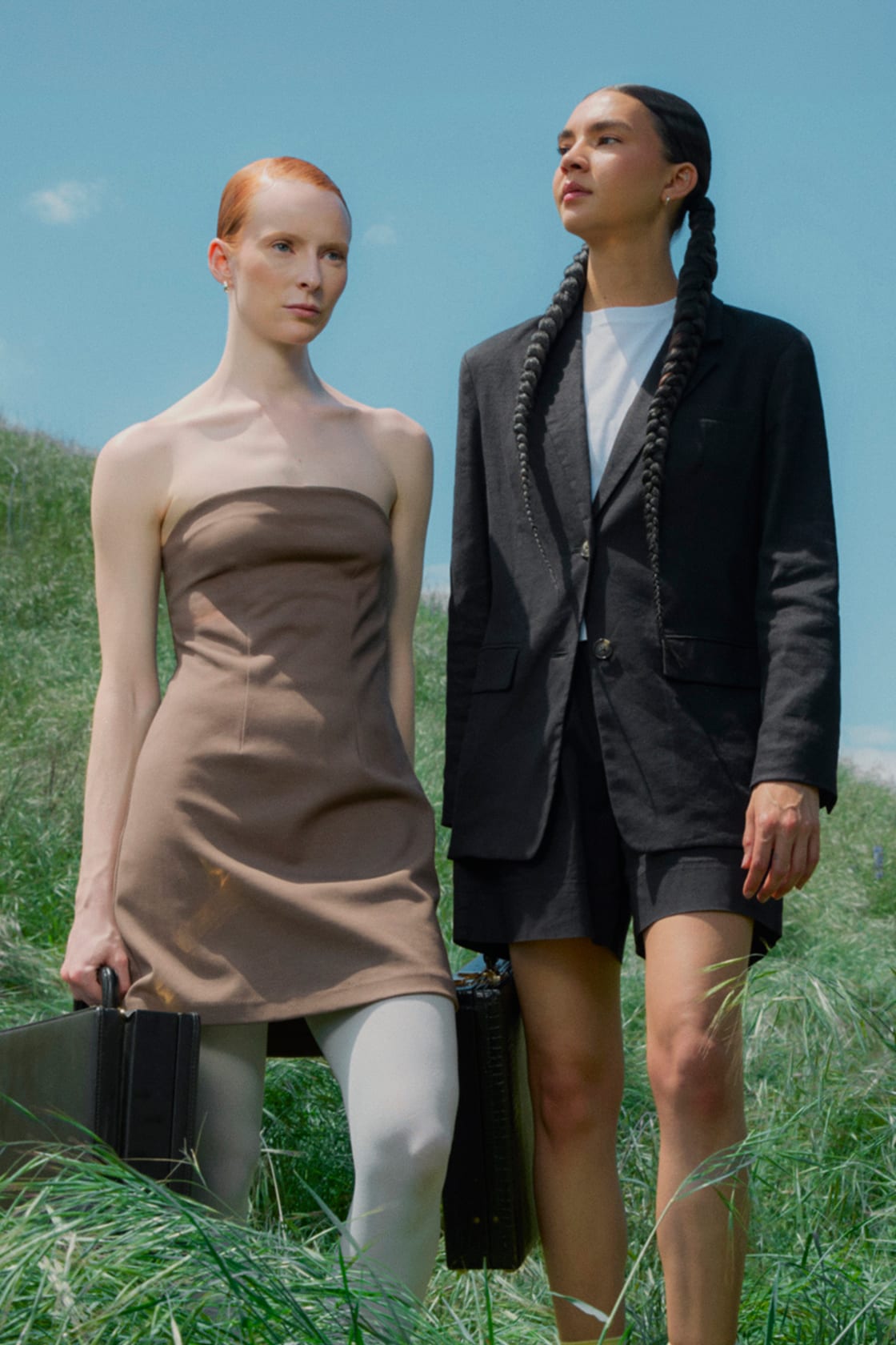 Everlane pic description