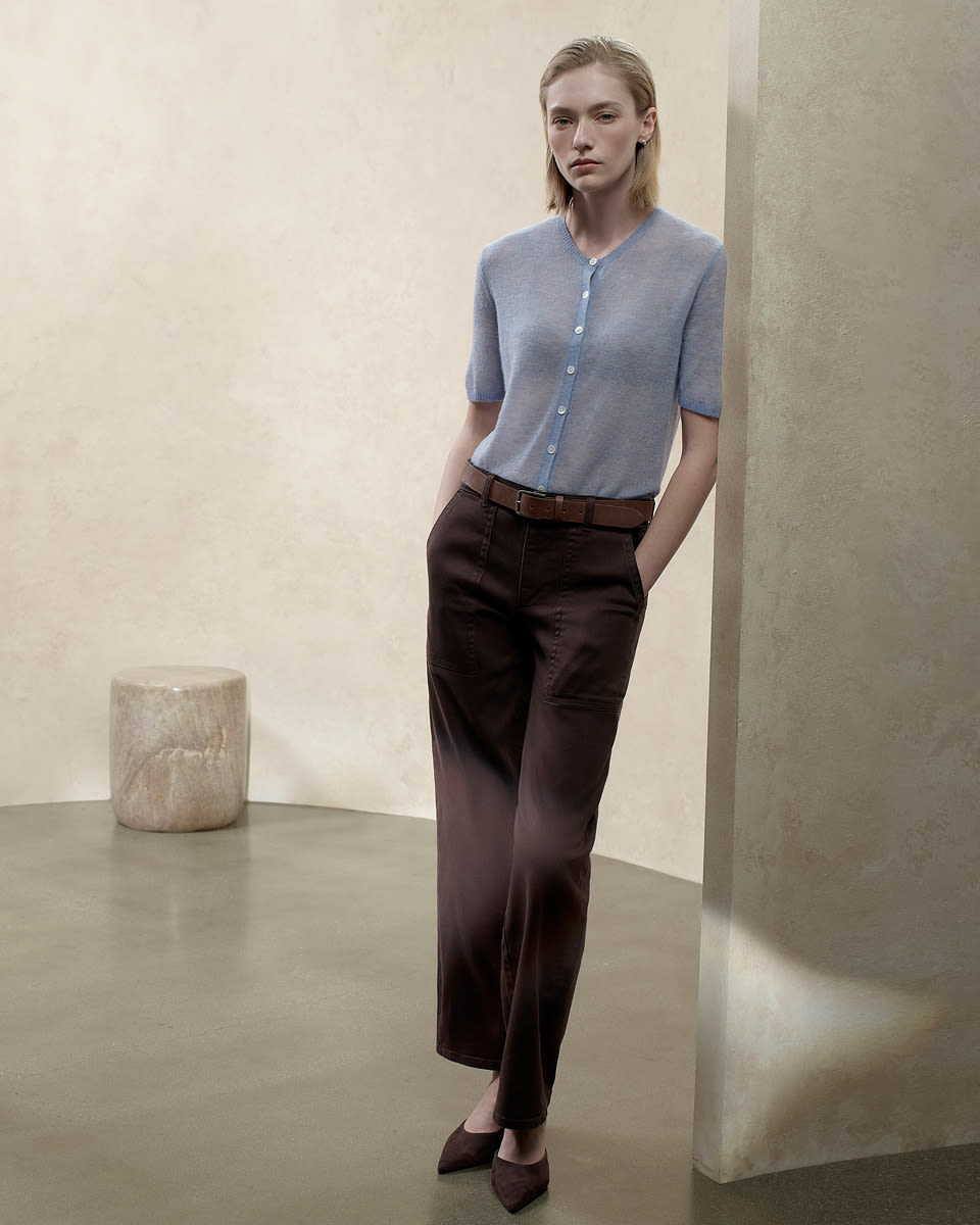 Everlane pic description