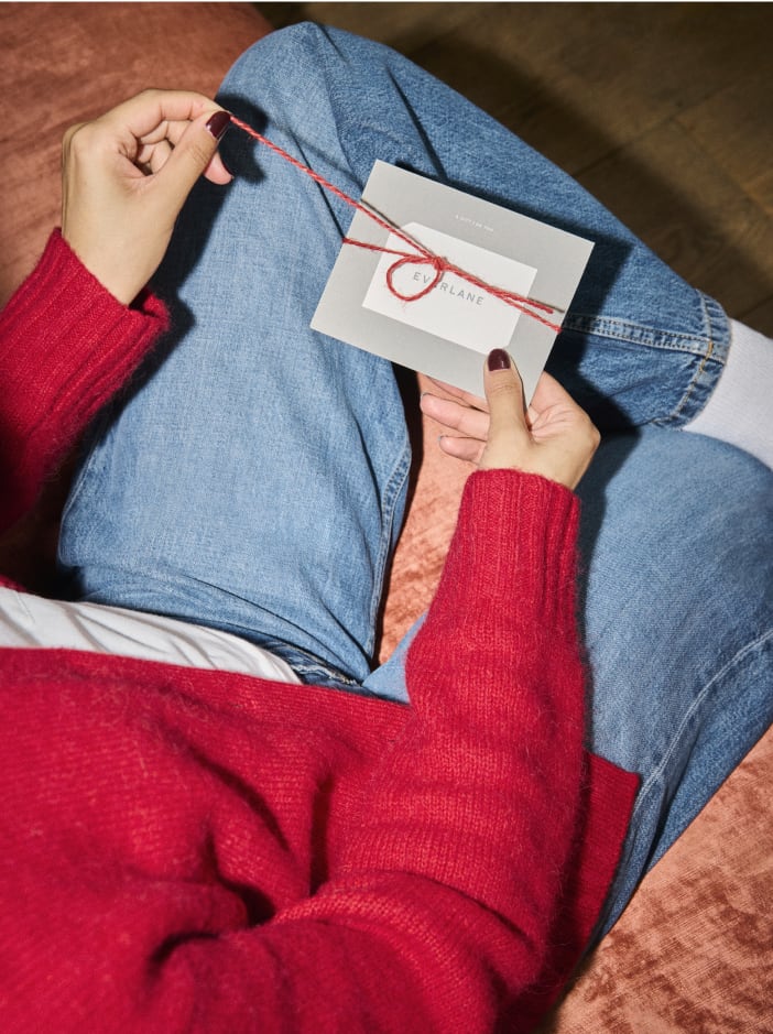 Everlane pic description