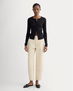 Everlane pic description