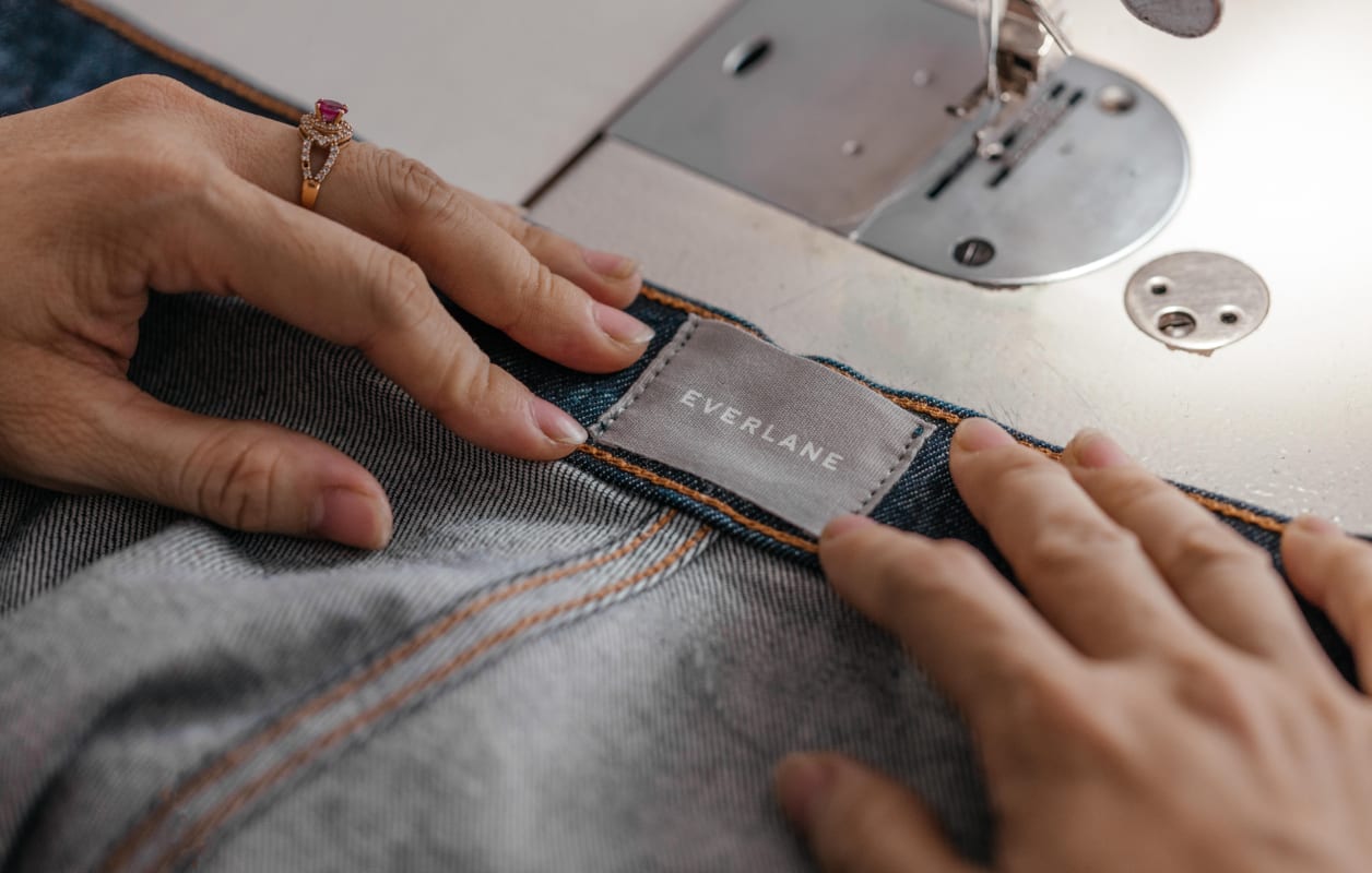 Everlane pic description